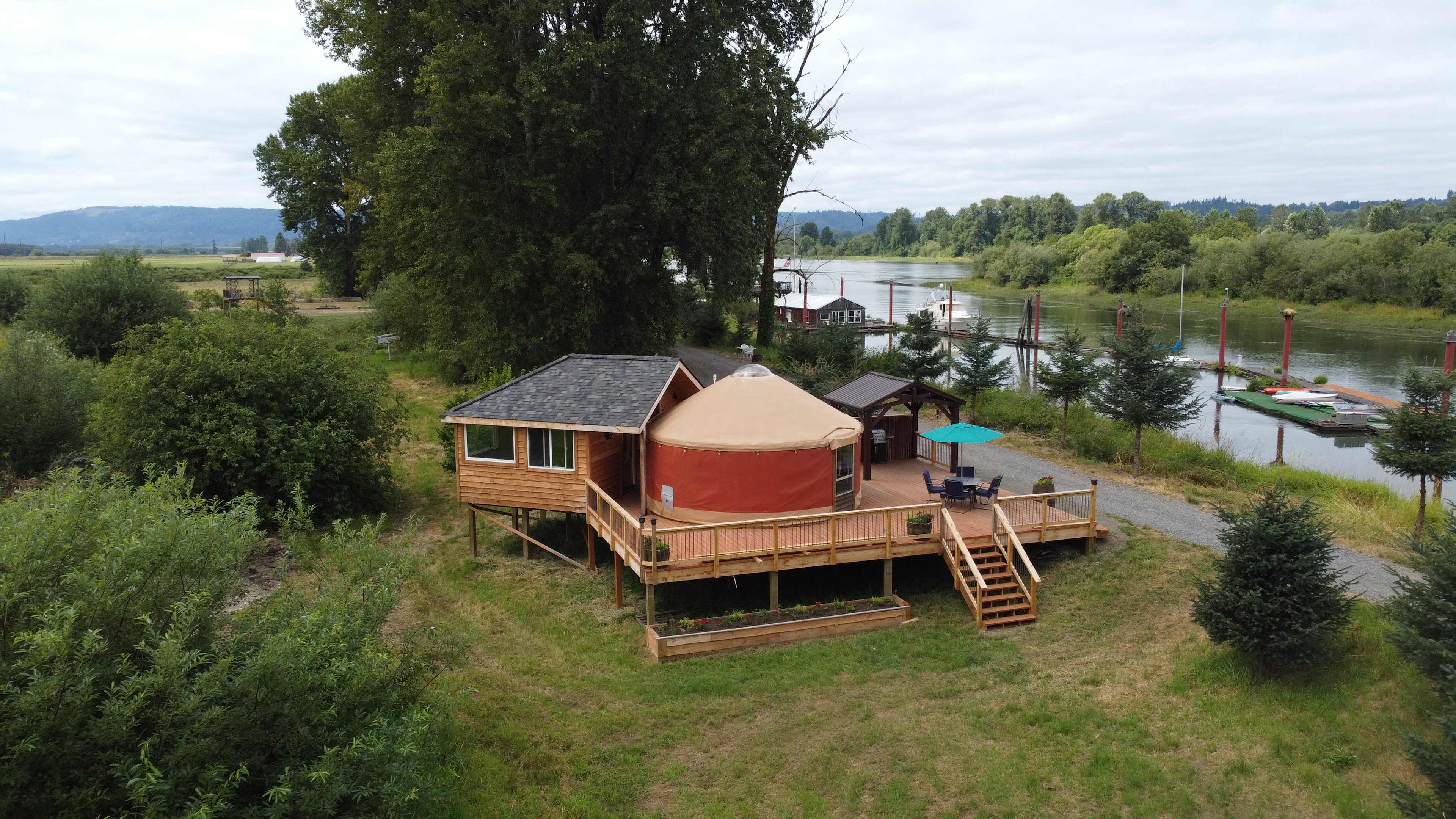 Batwater Station on Columbia River