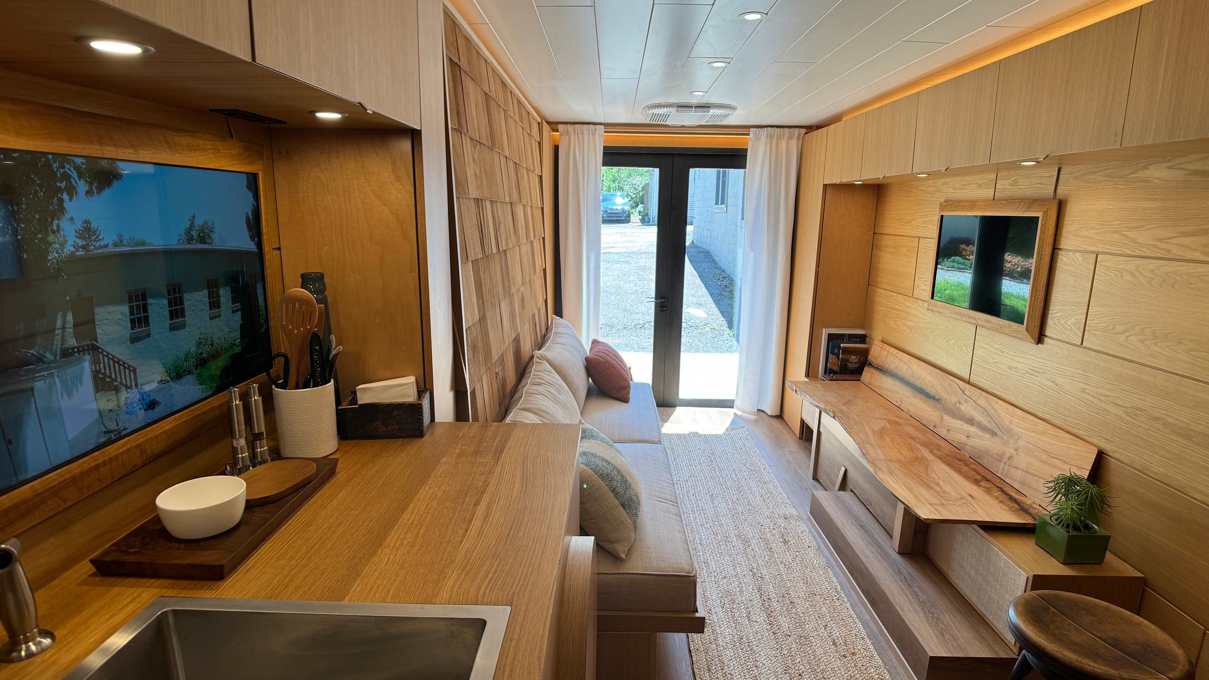 "City Hideaway: Off Grid Luxe"