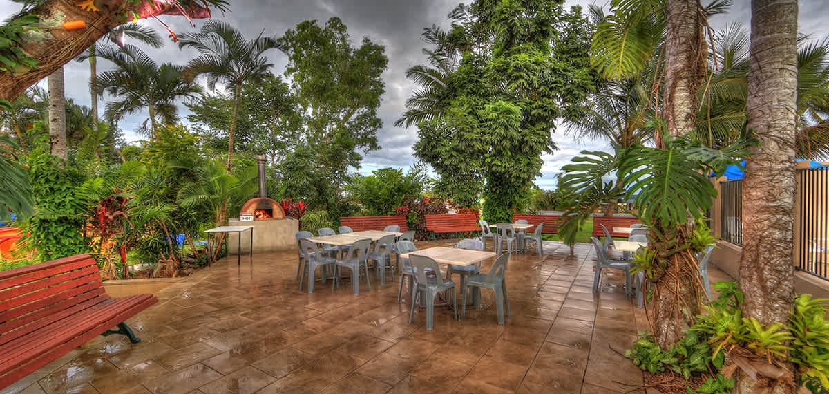 Tropical Hibiscus Caravan Park
