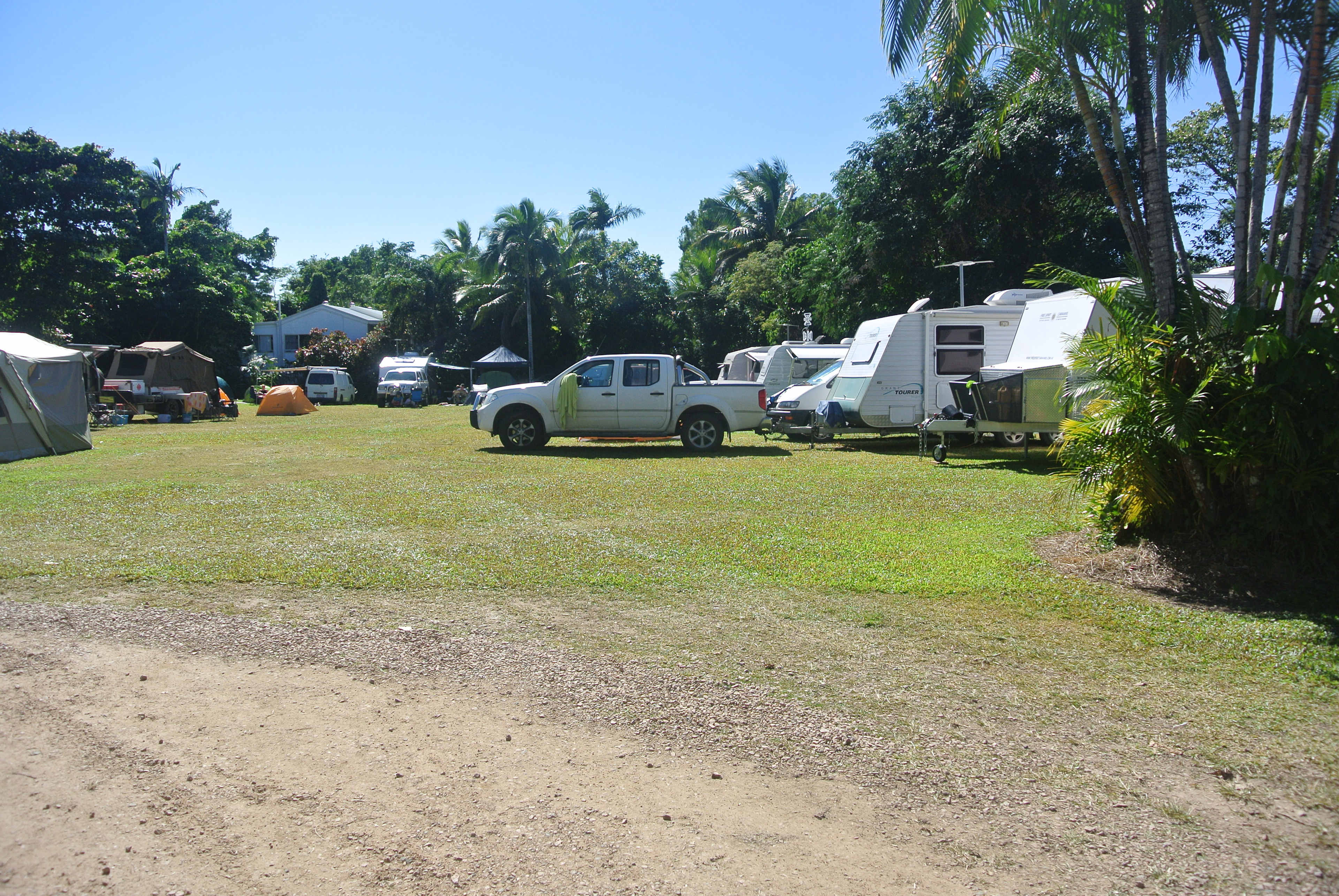 Tropical Hibiscus Caravan Park