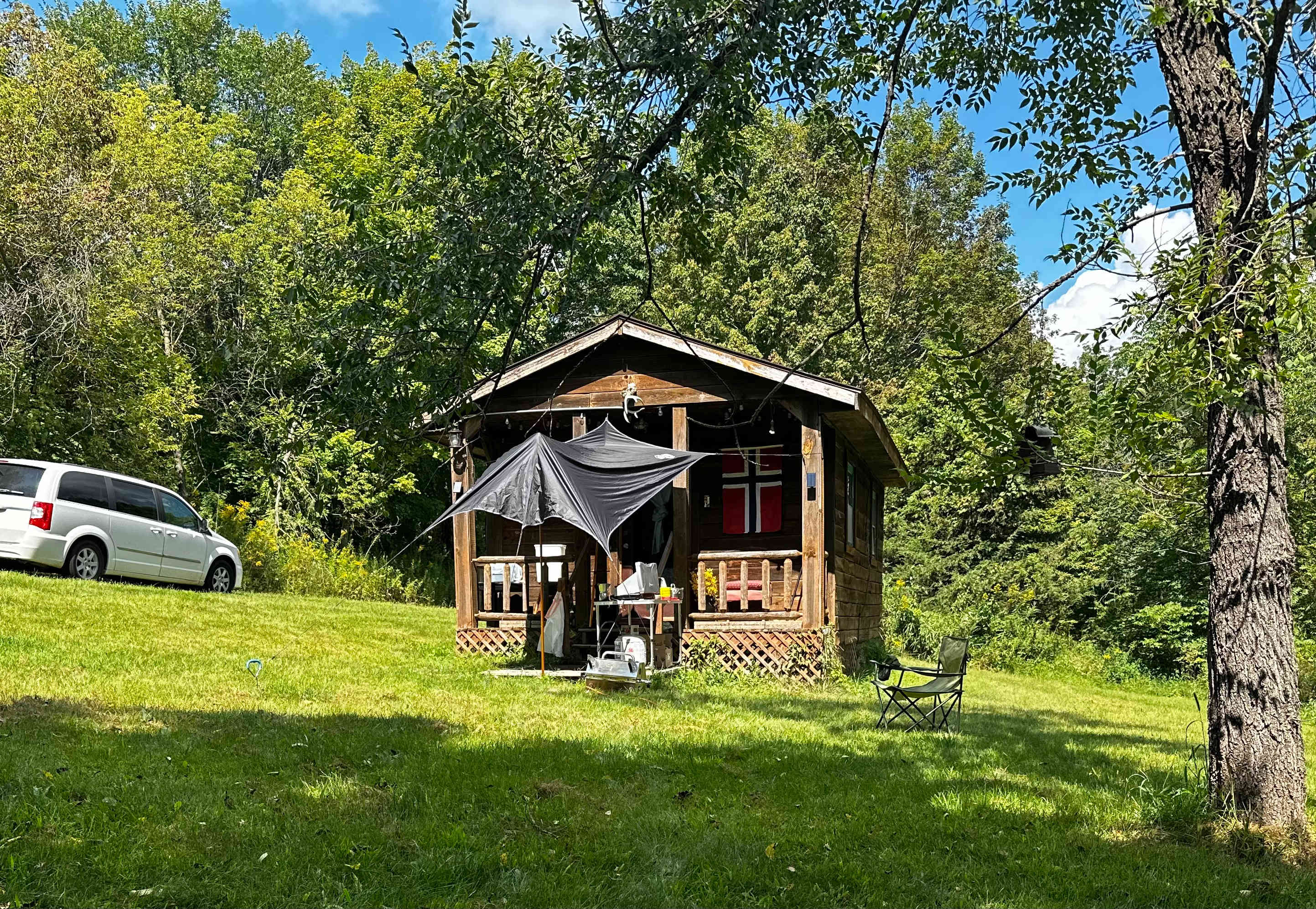 Driftless Retreat 🍃 🎶 📚