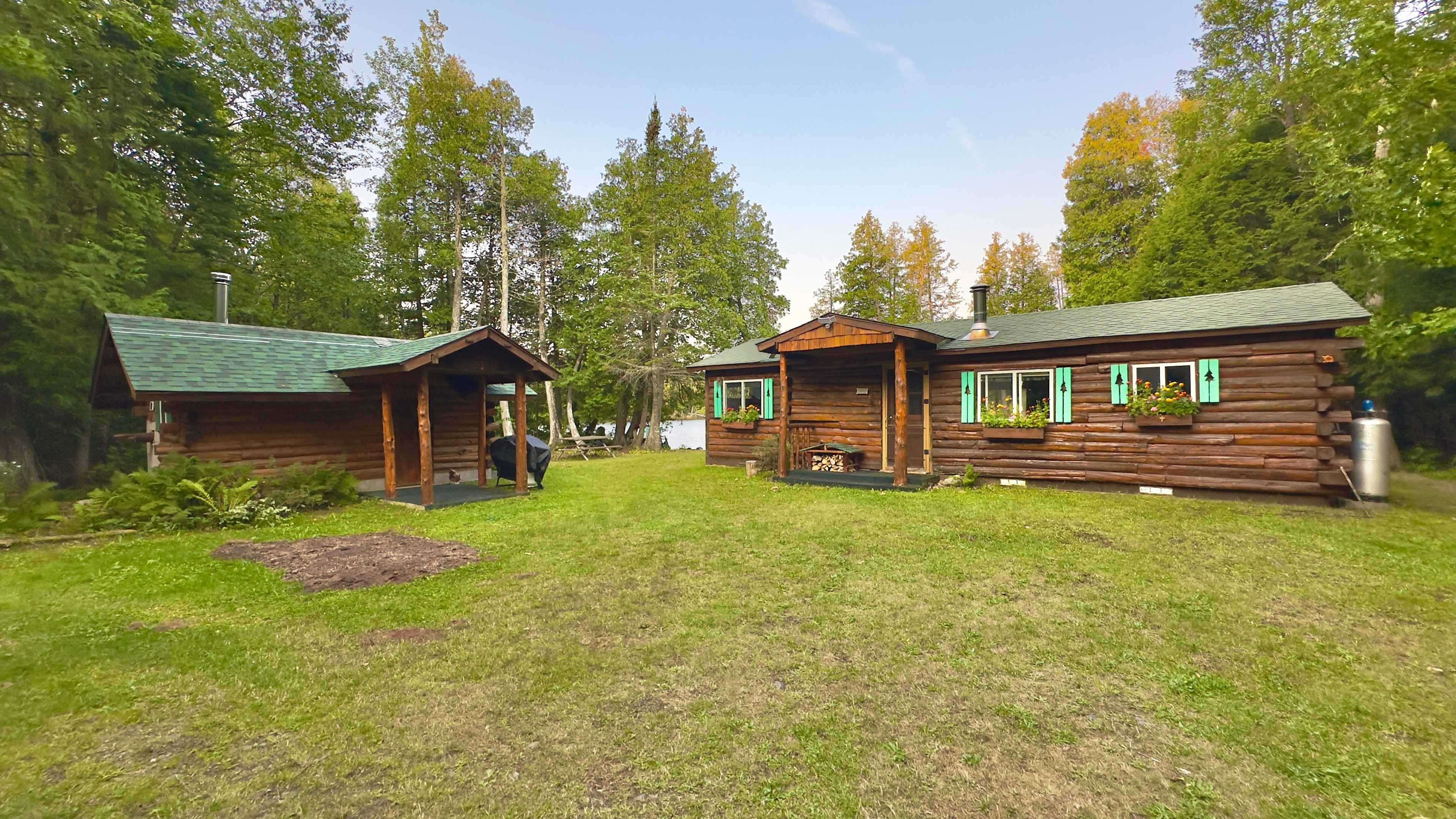 Little Brocky Lake Cabin & Sauna
