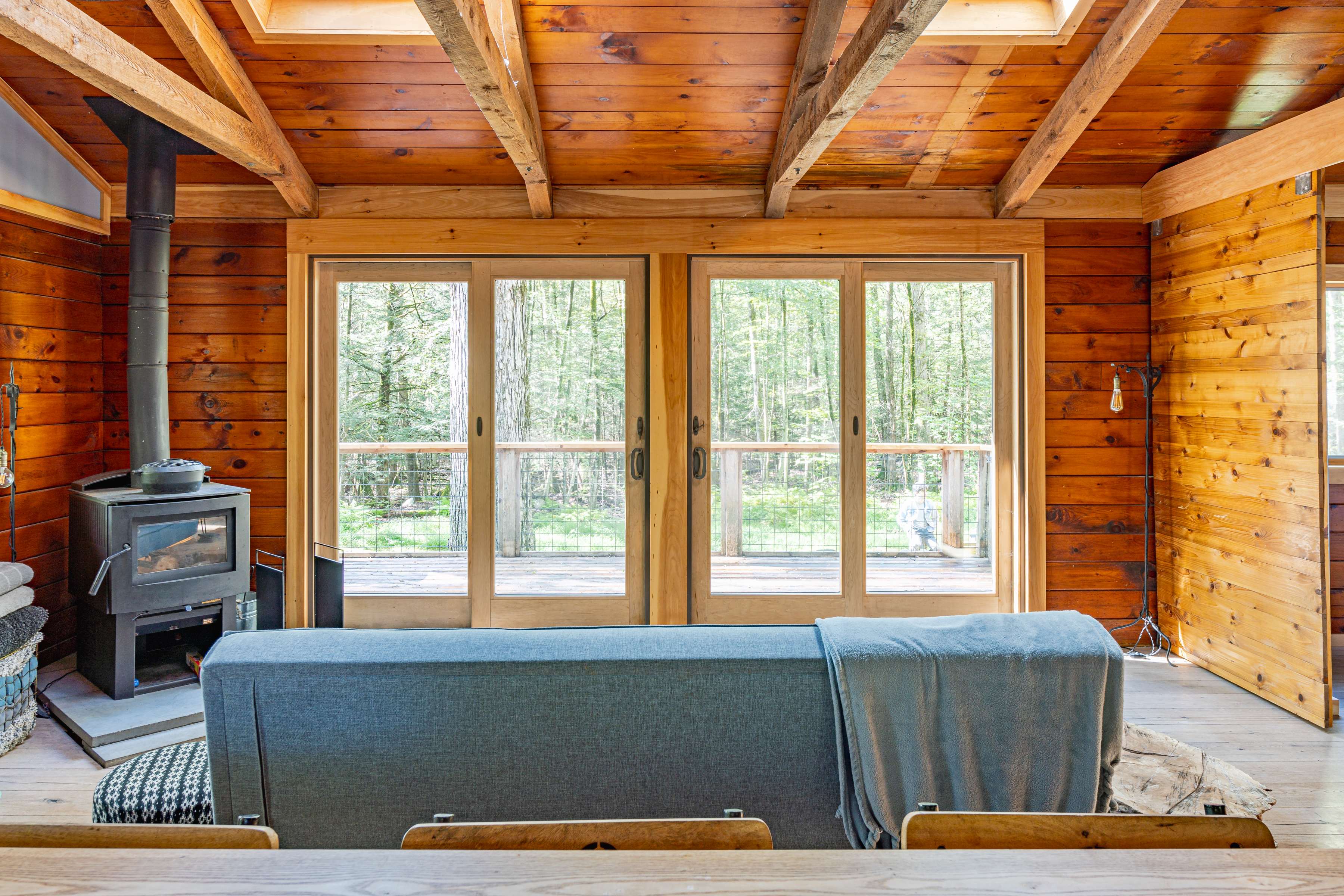 Queen's Cabin