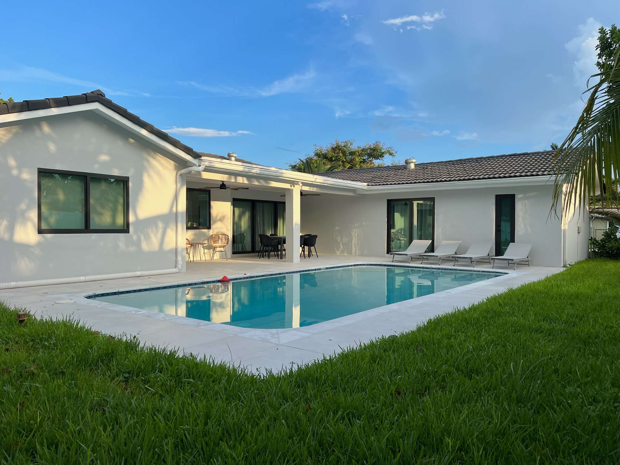 Spacious new house @ Emerald Hills