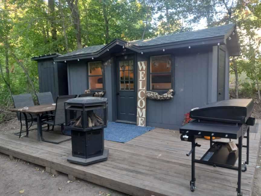 The Hamlet Lake Homestead