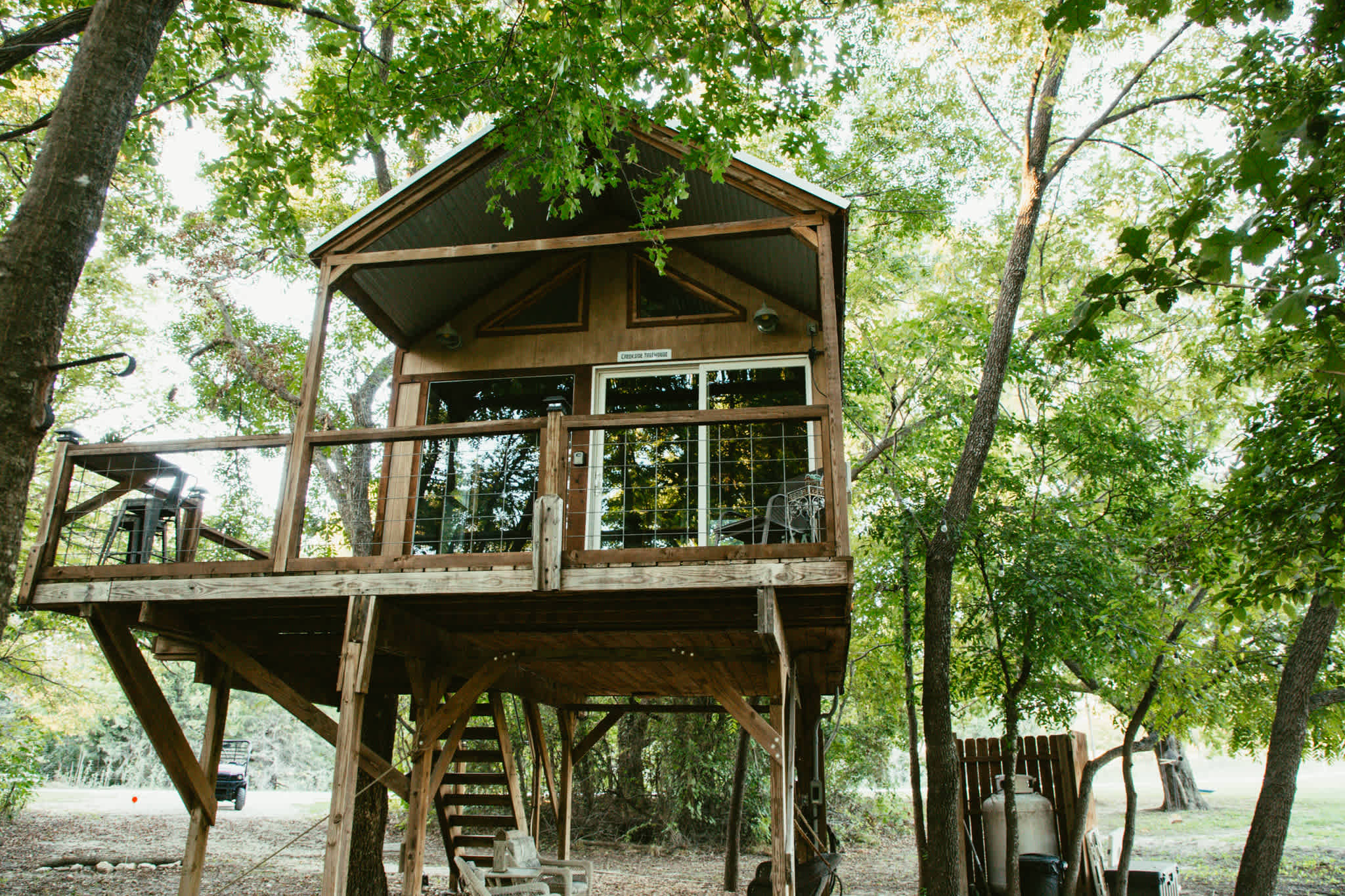 Creekside Treehouse