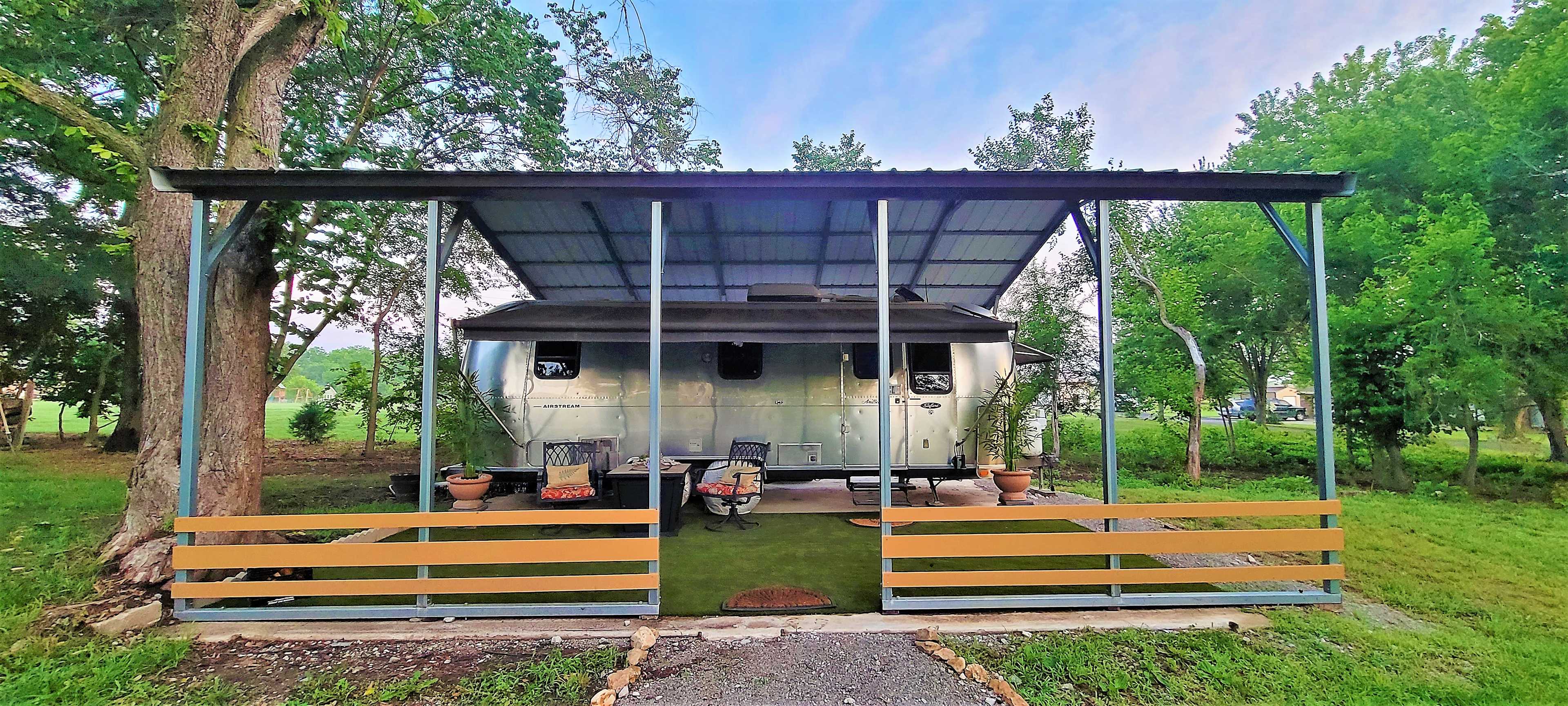 Serene Countryside Glamping