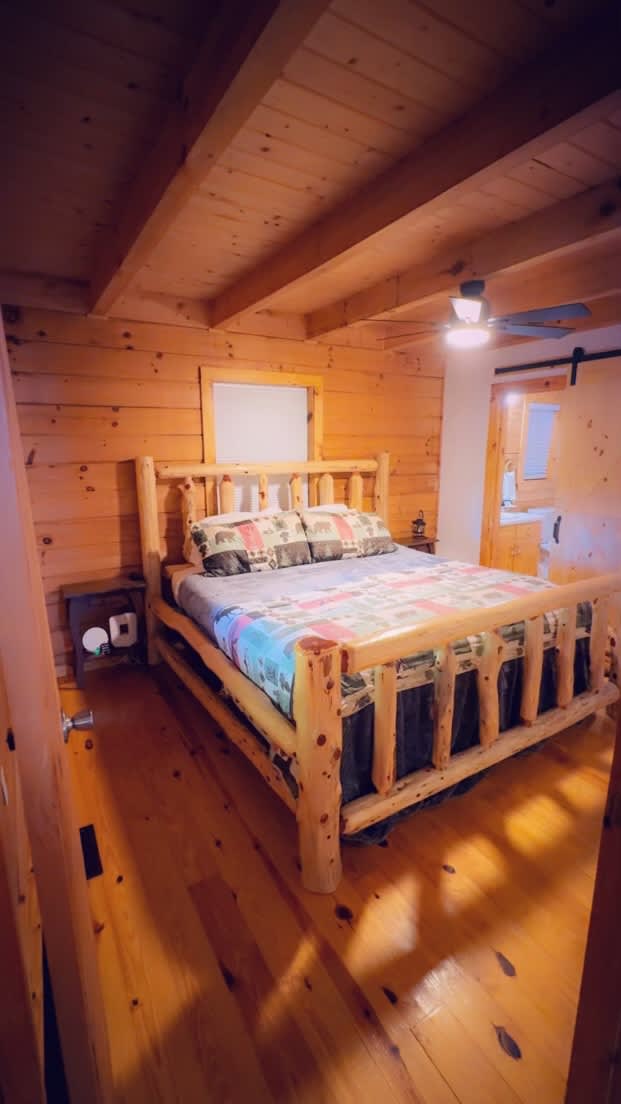 Whispering Pines Cabin