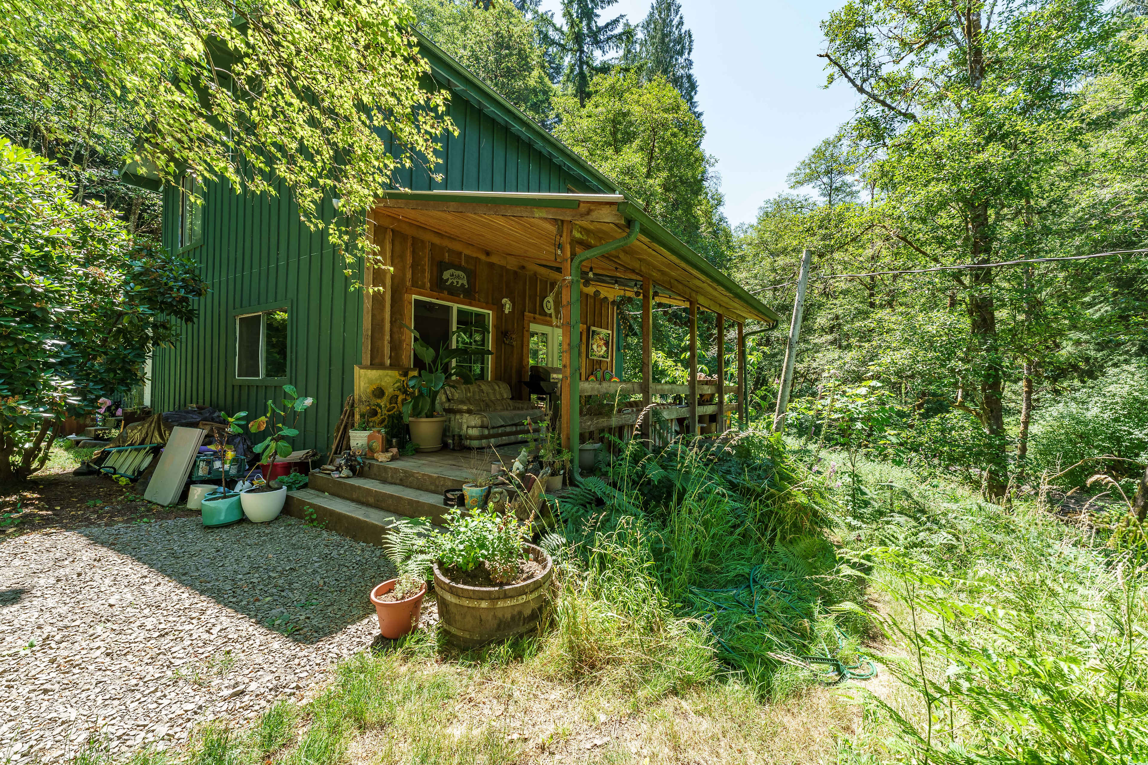 Riverfront Glamping & Camping