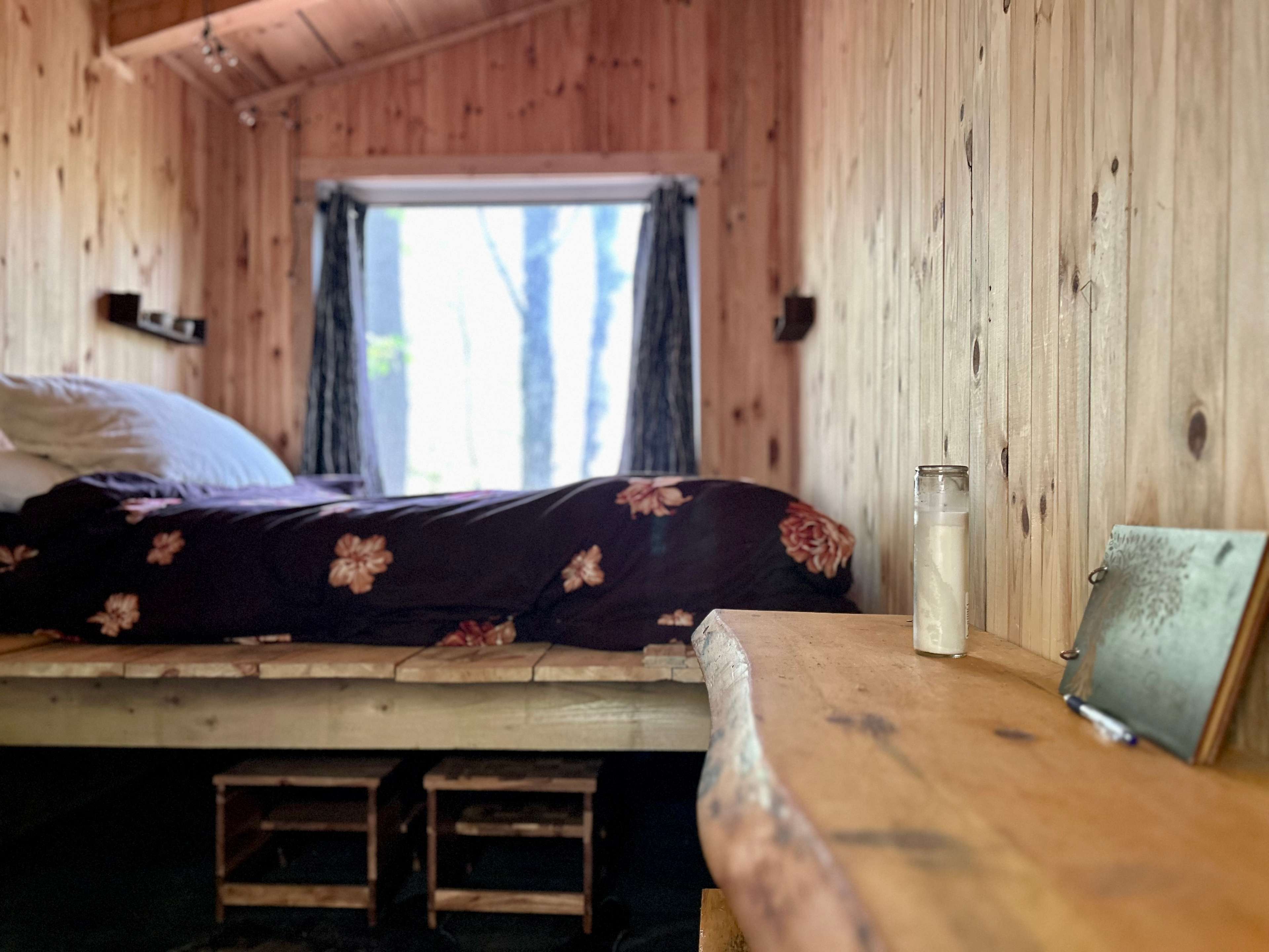 Treehouse + private cedar sauna