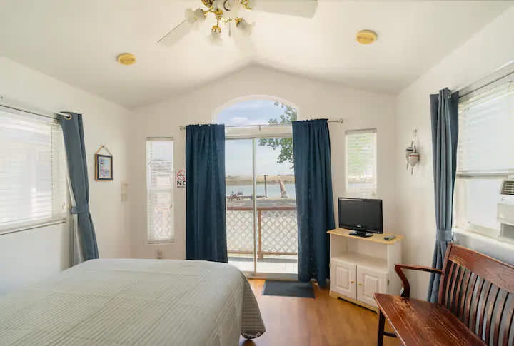 Snug Harbor RV Park and Marina