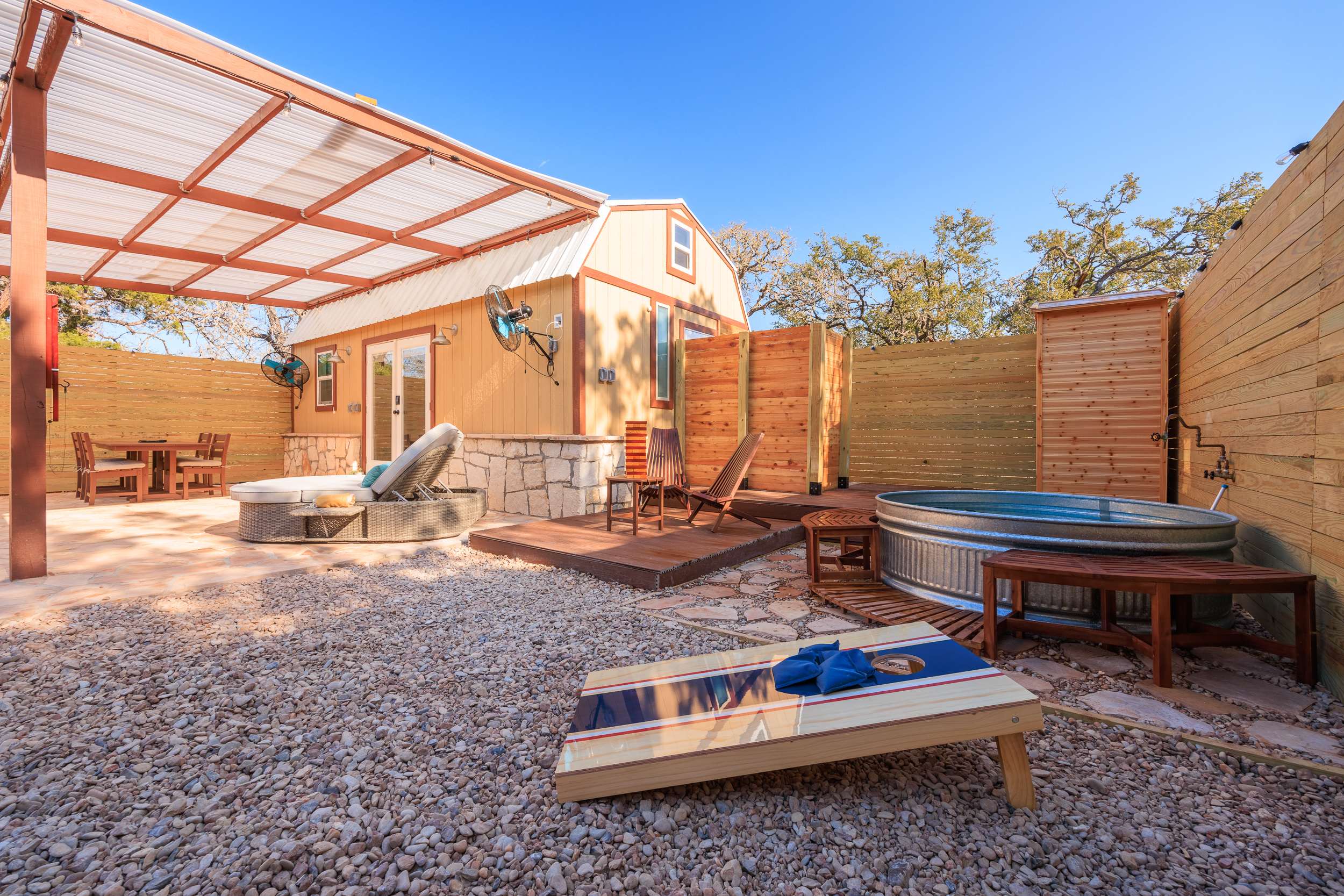 Romantic Tiny Luxury cabin-hot tub