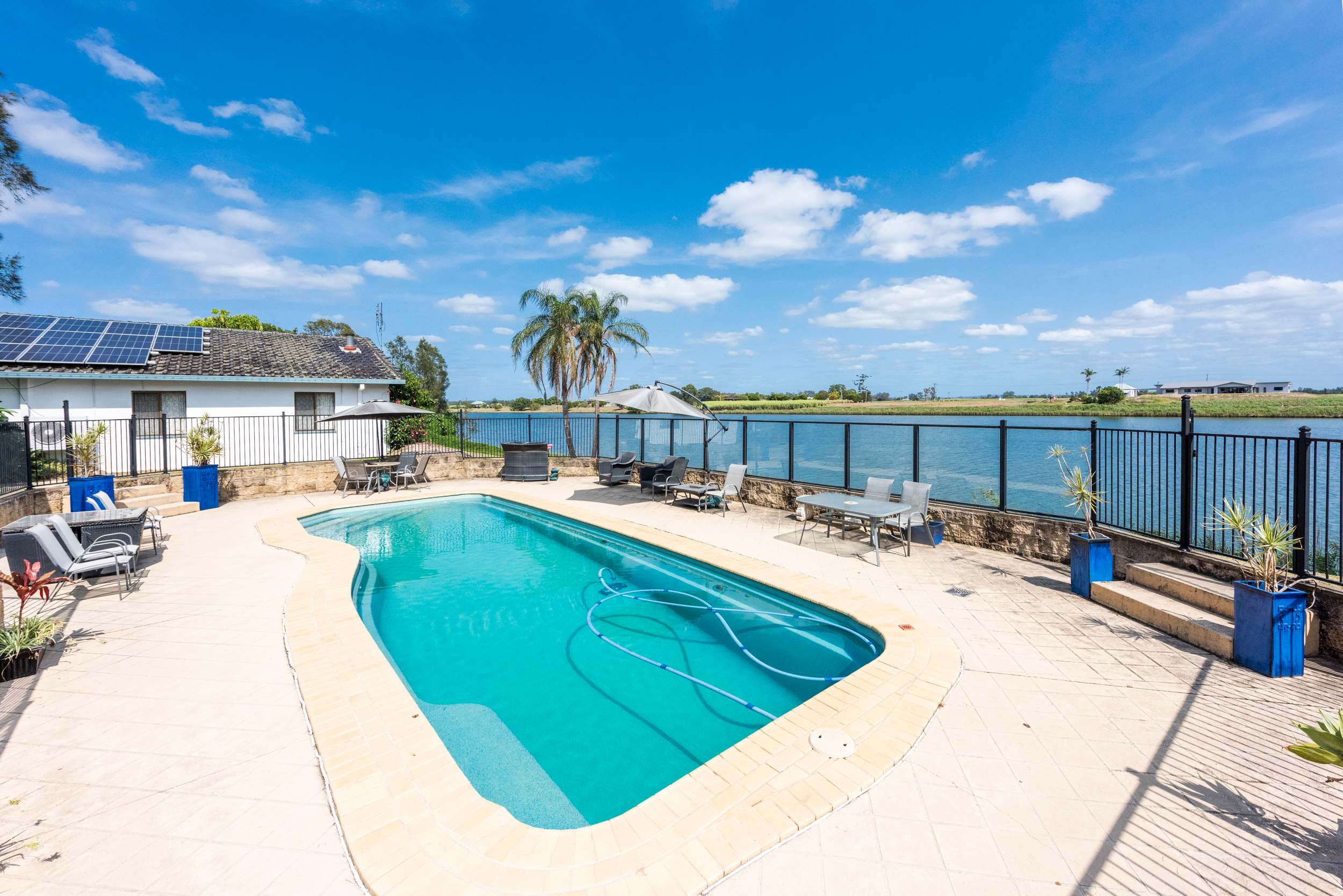 River terrace camping Cowper 2460