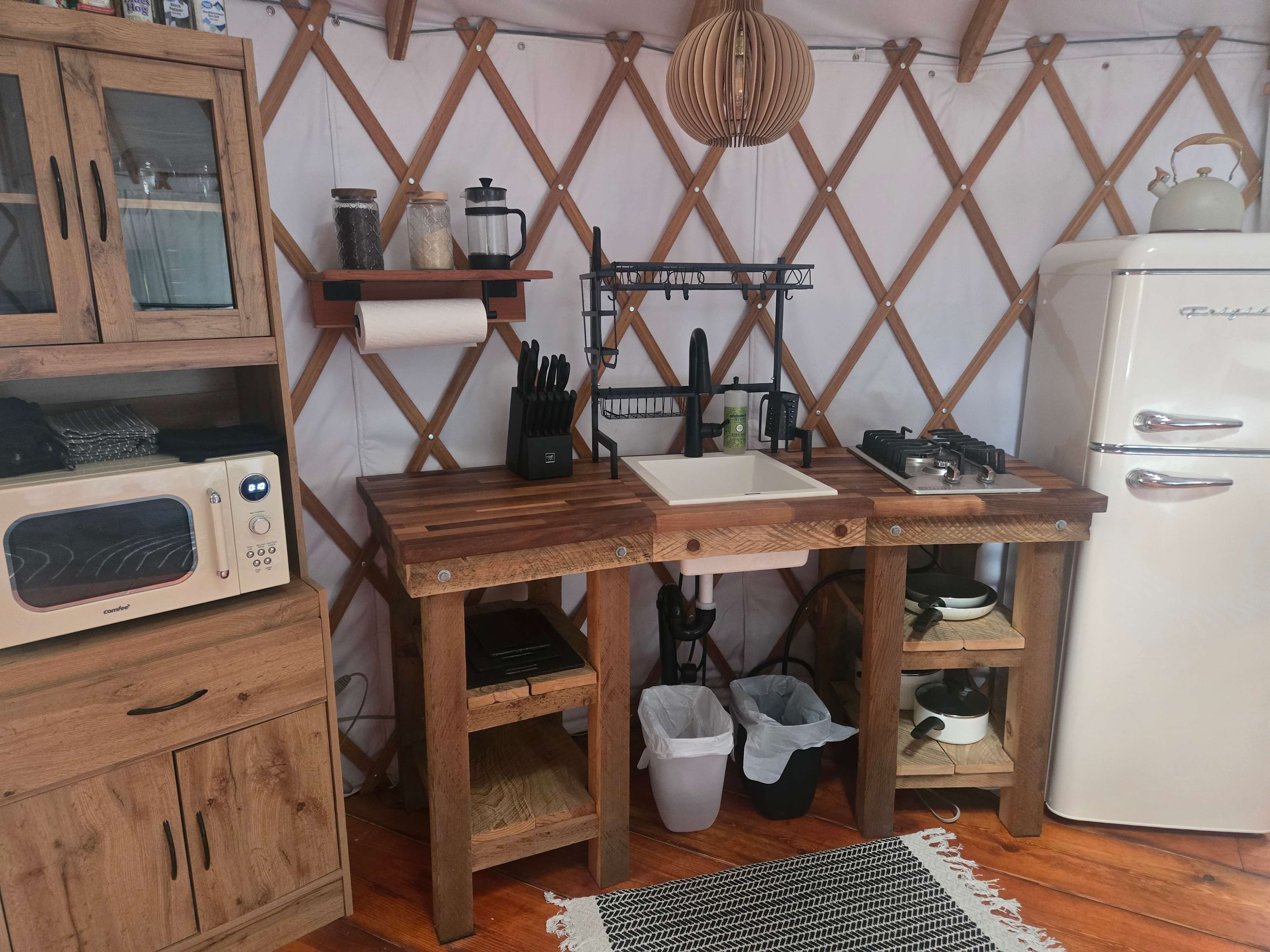 Luxury Yurt @ Lazy Dog Ranch