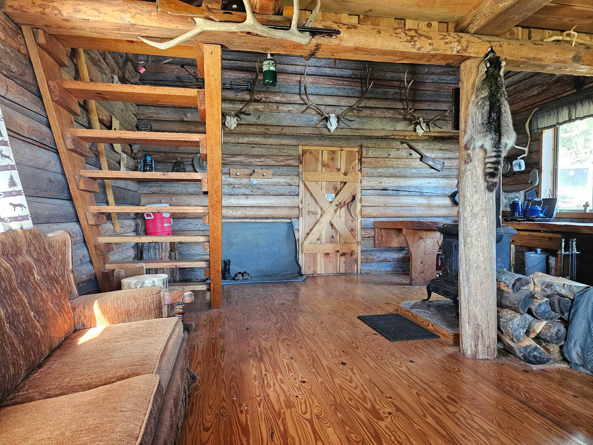 Karibu Cabin