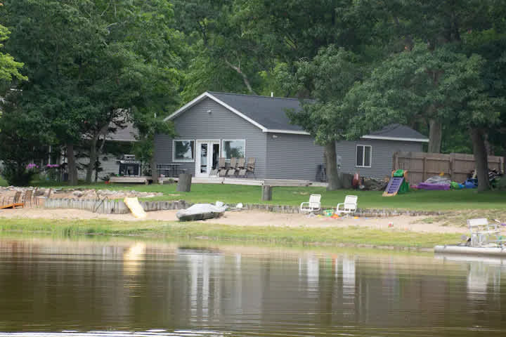 Cozy Home on Lake Huron I
