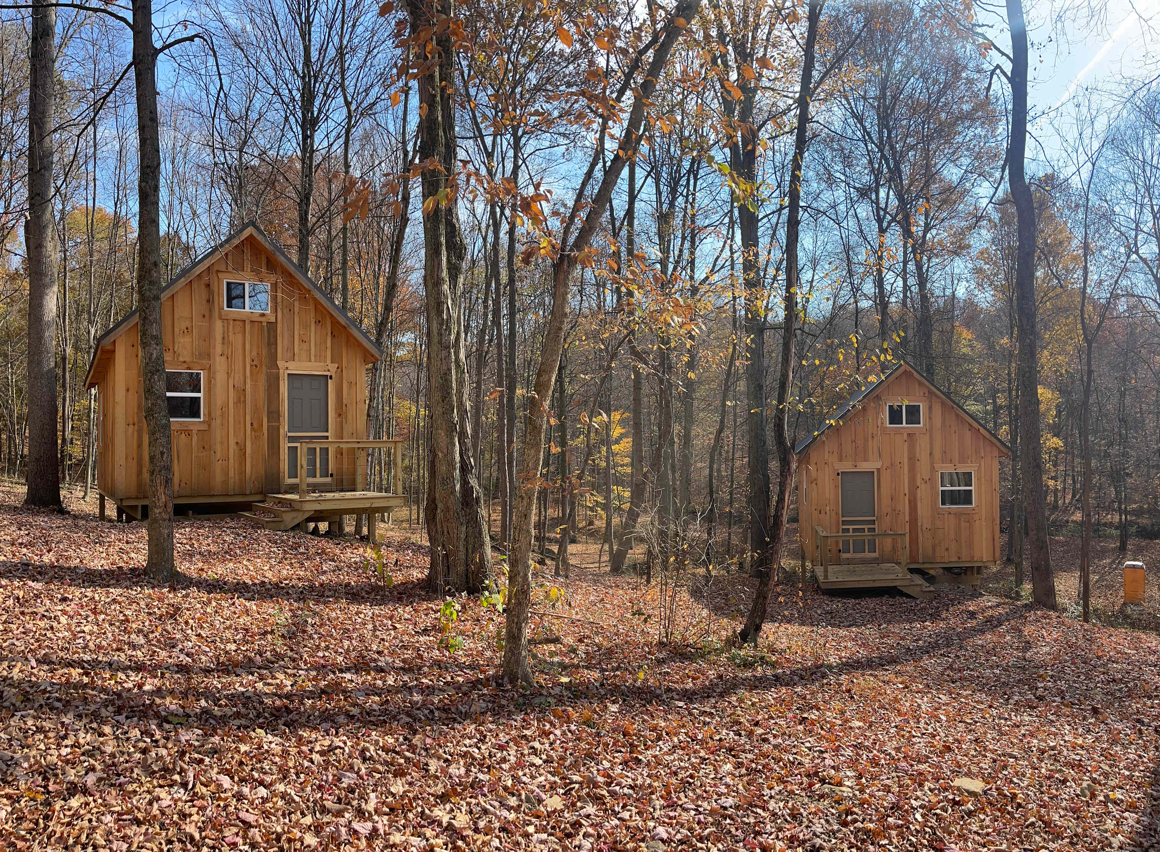 Cabin 1, Maple Cabin, is on the left.
Cabin 2, Poplar Cabin, is on the right.