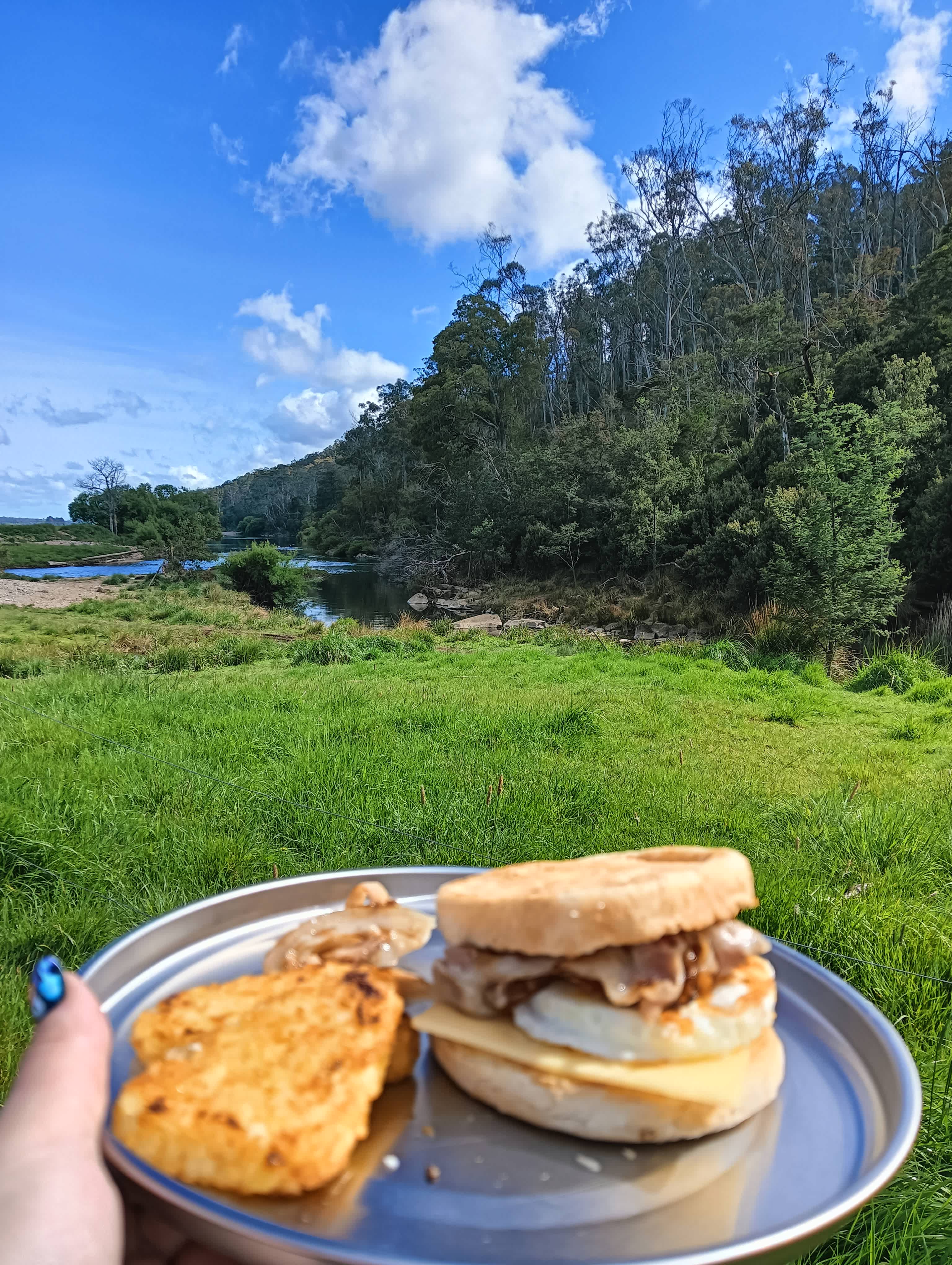Breakfast with a view 🥰