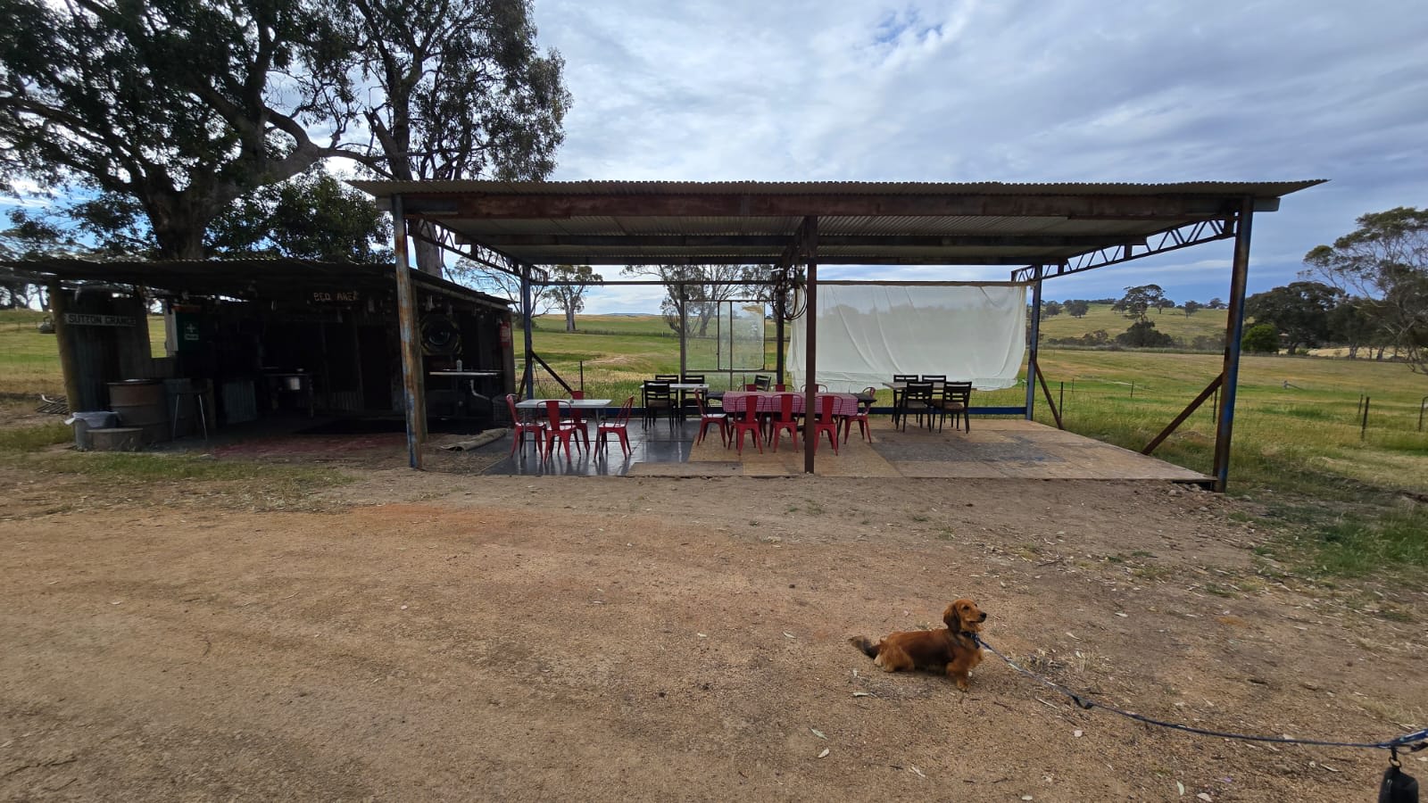 Redbank156 camping / PITCHED cabins