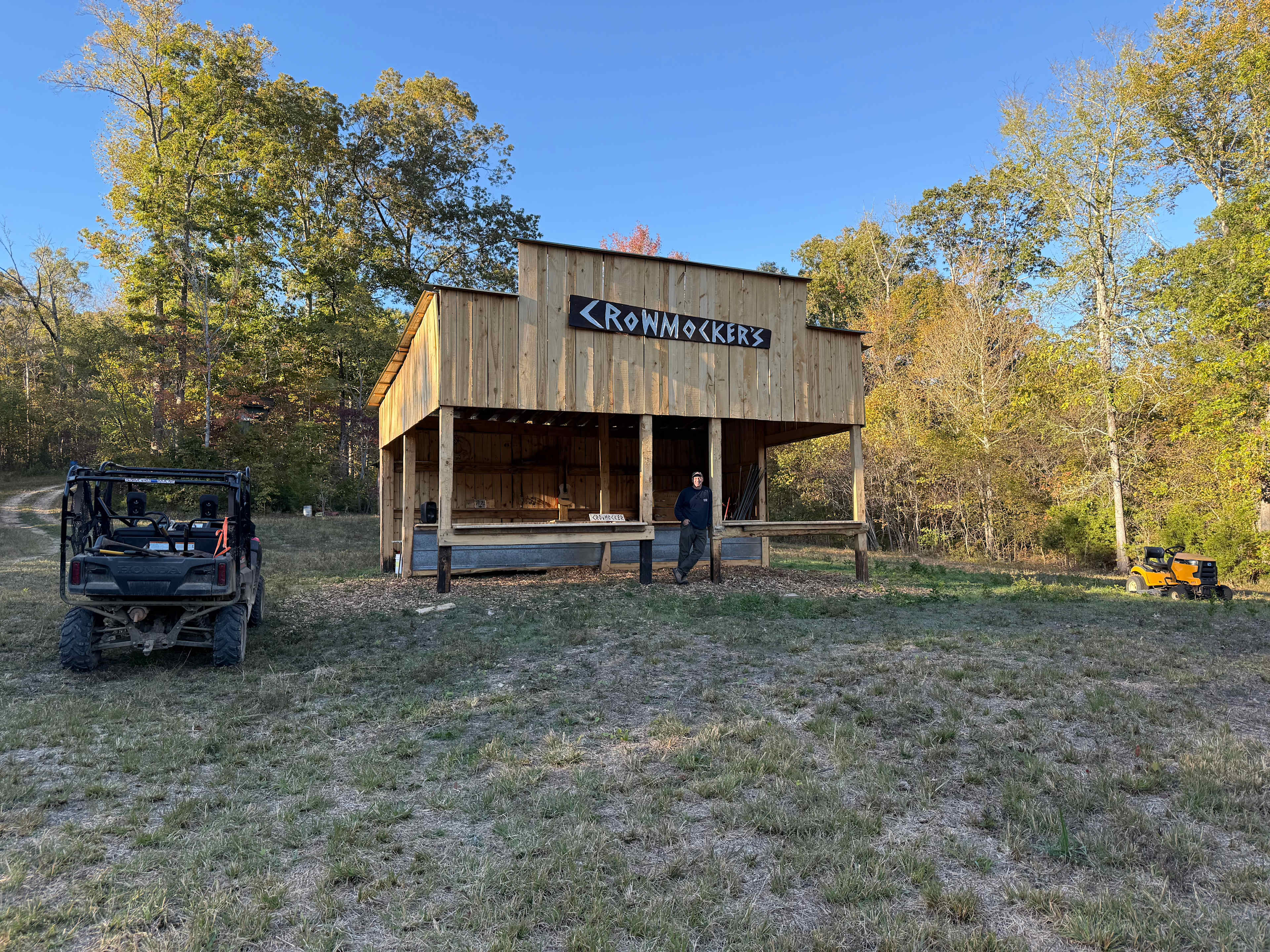 CrowMocker Cabins And Camping