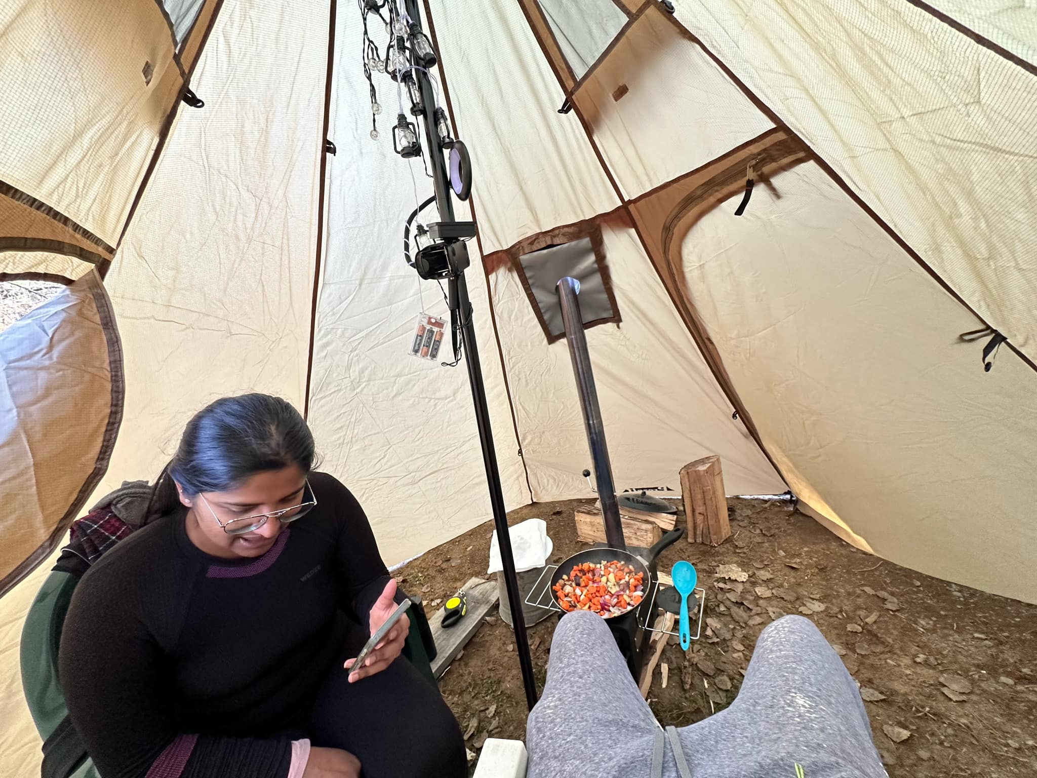 Camp dans Rouge