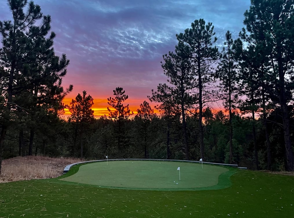 Rushmore Skies Retreat