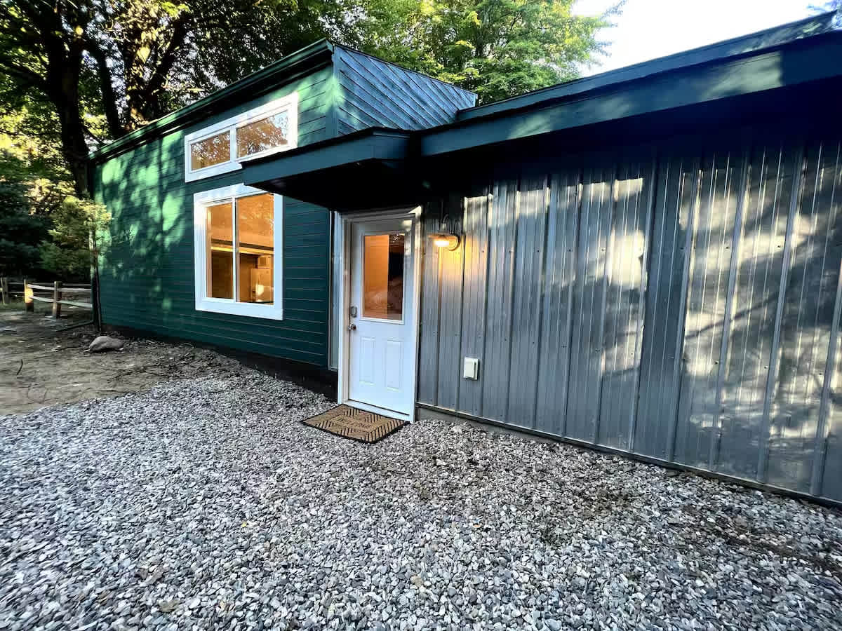 Comfortable Cabin in Wooded Setting