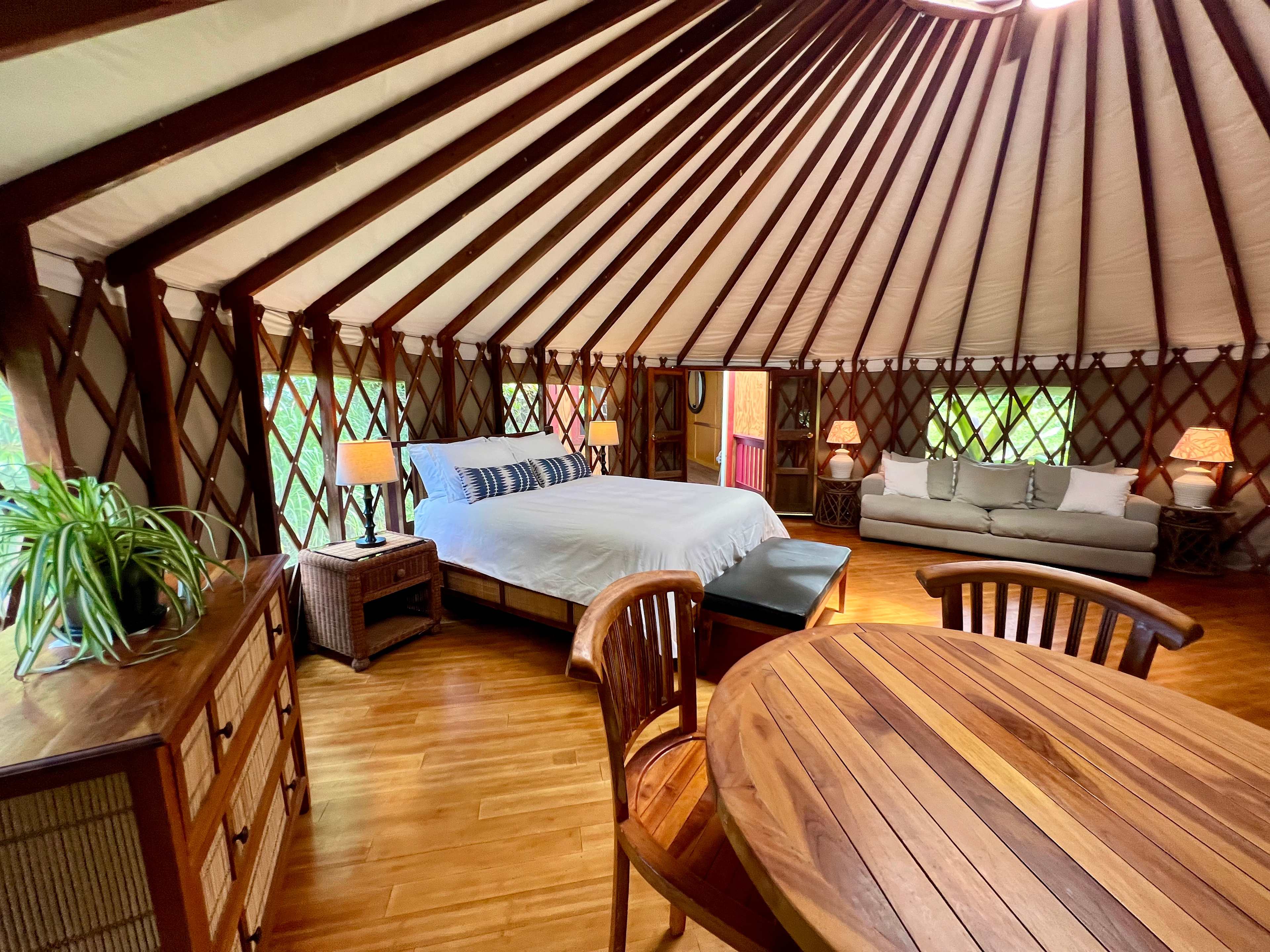Magical yurt, stunning spa bathroom
