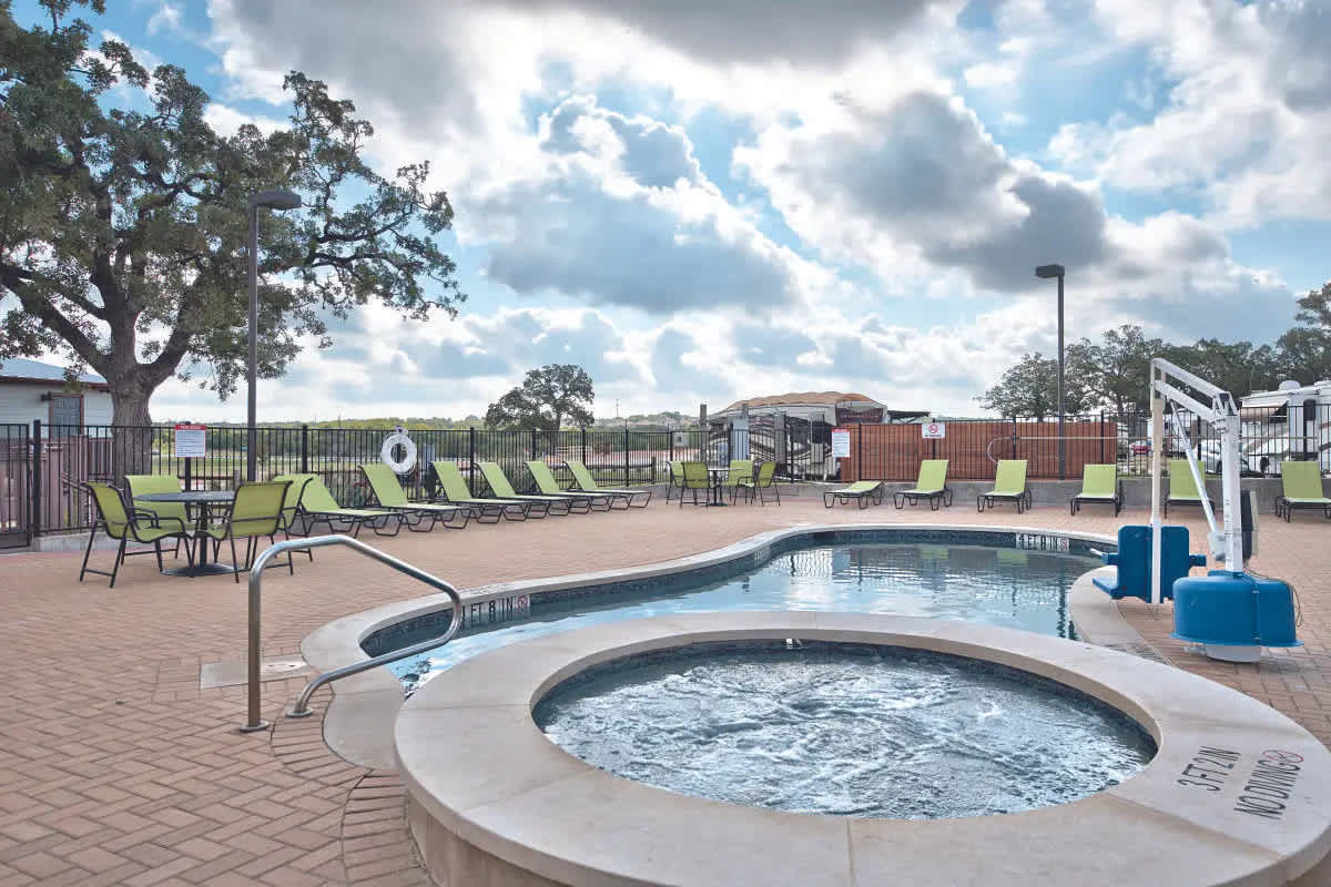 Oak Forest RV Resort