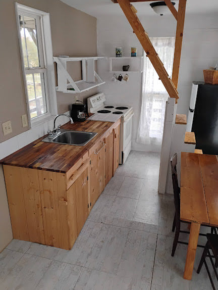 Little Barn Cabin At Fowl Territory