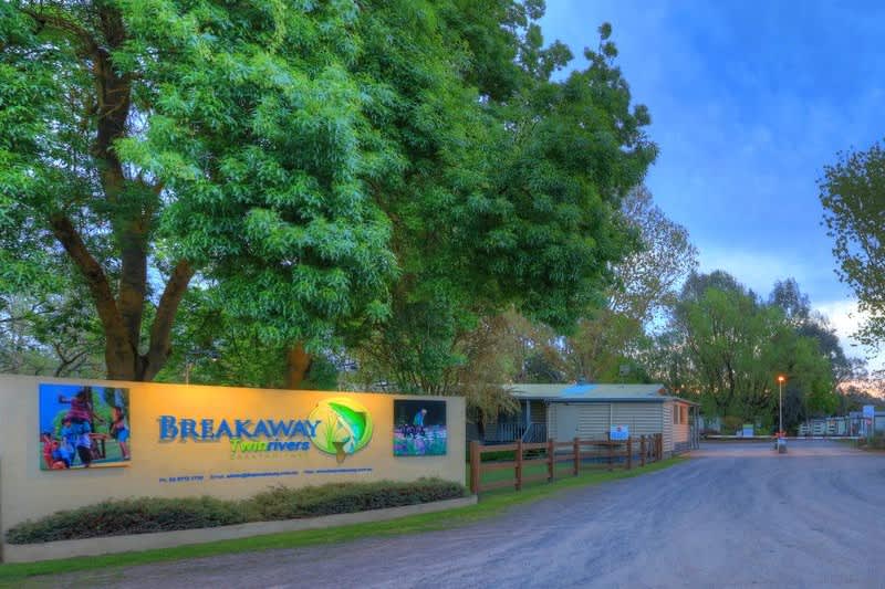 Breakaway Twin Rivers Caravan Park