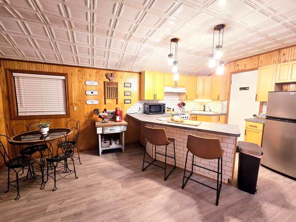 Rustic Retreat near Lake O the Pine
