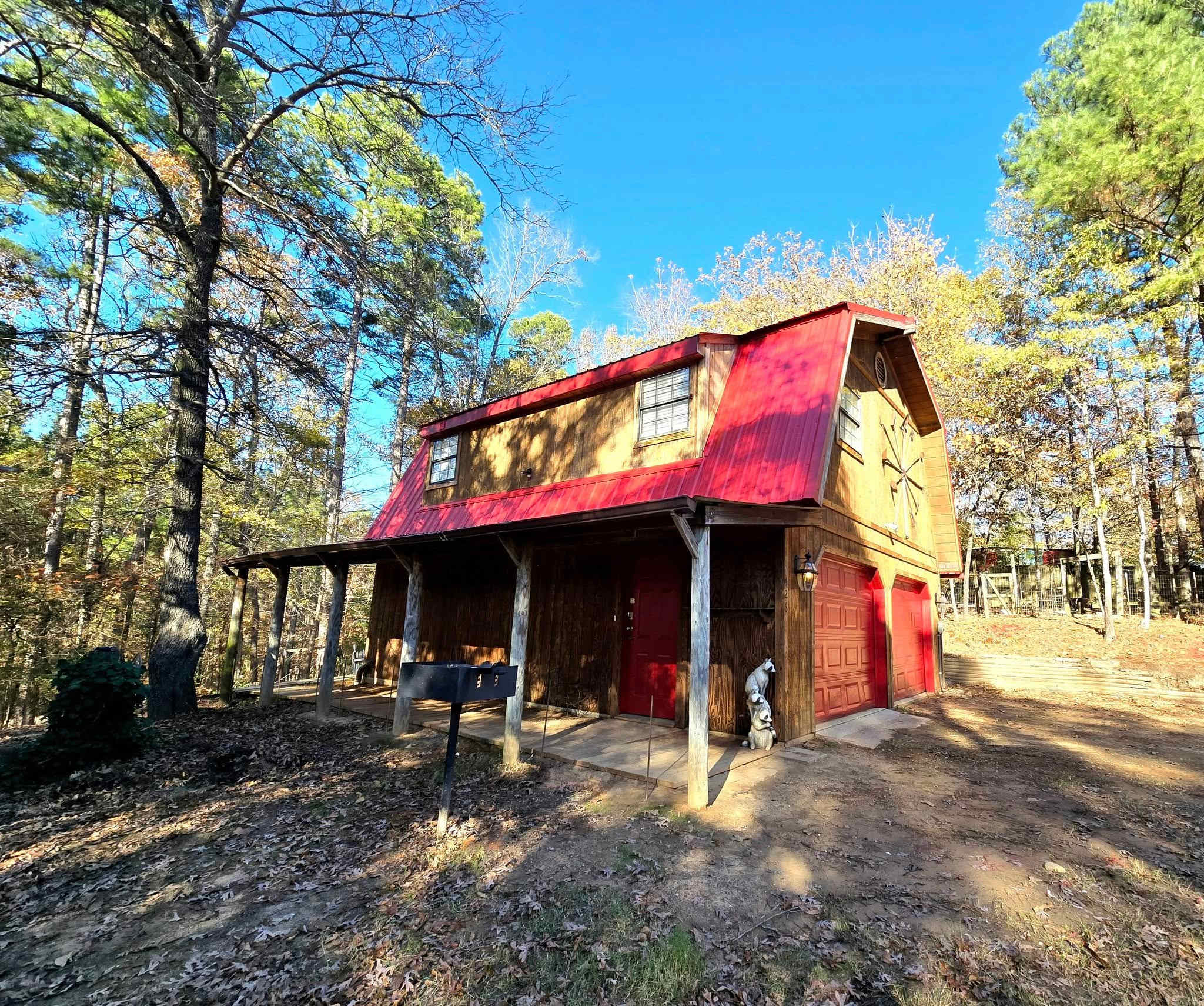 Rustic Retreat near Lake O the Pine