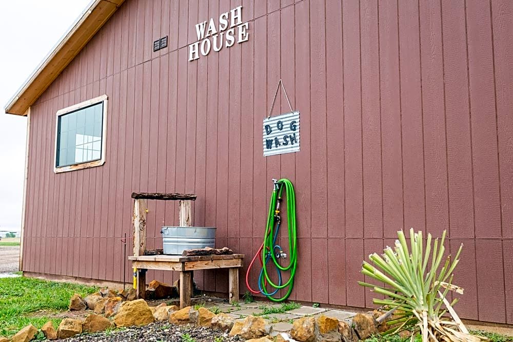 The Hitchin' Post RV Park And Cabins