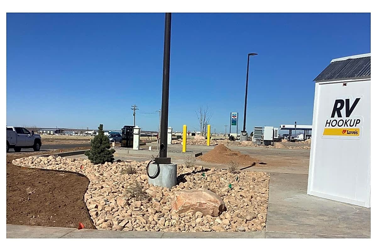 Love's RV Hookup-Fillmore UT 835
