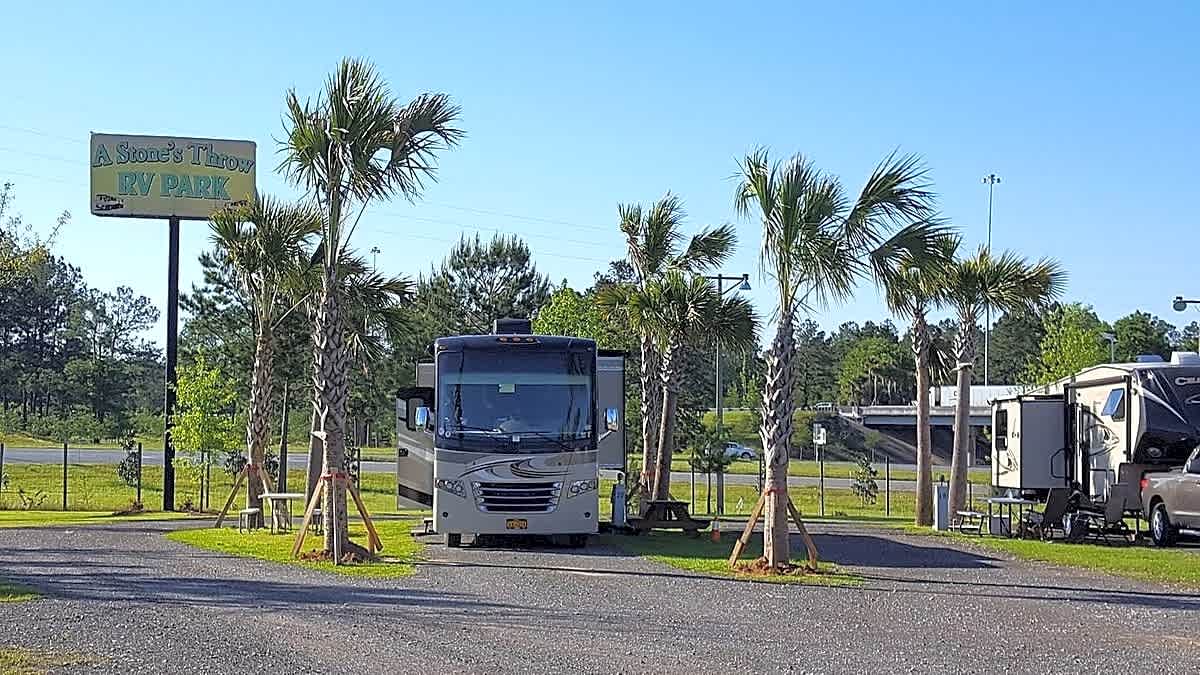 A Stones Throw RV Park