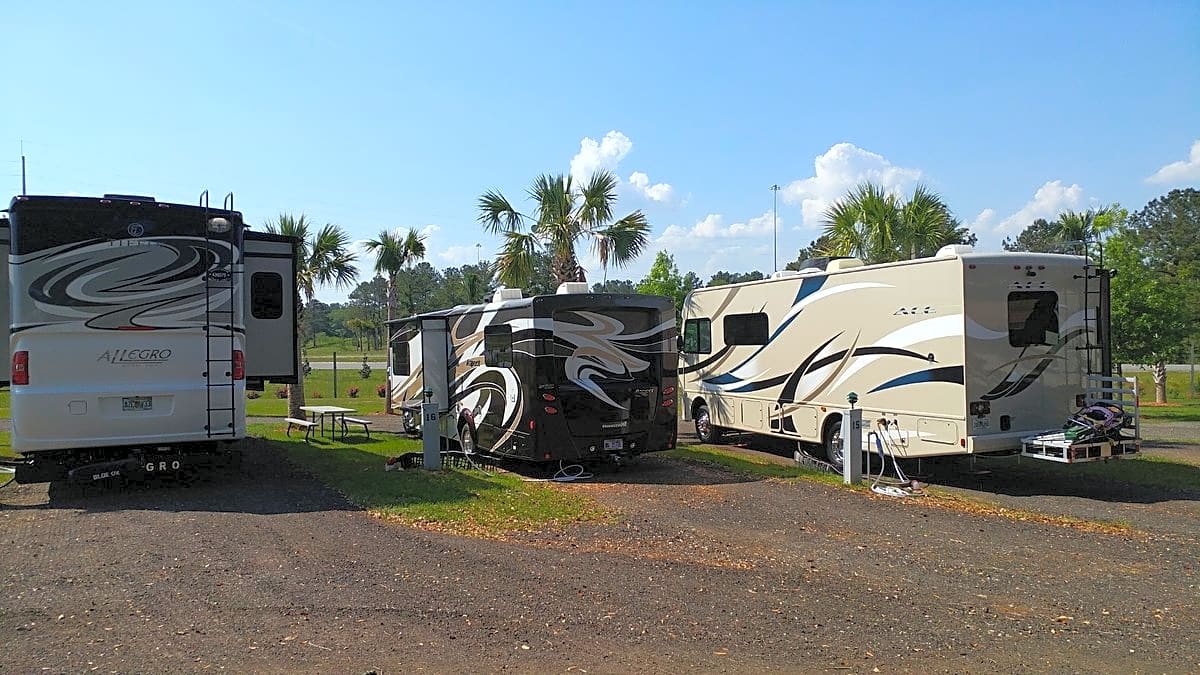 A Stones Throw RV Park