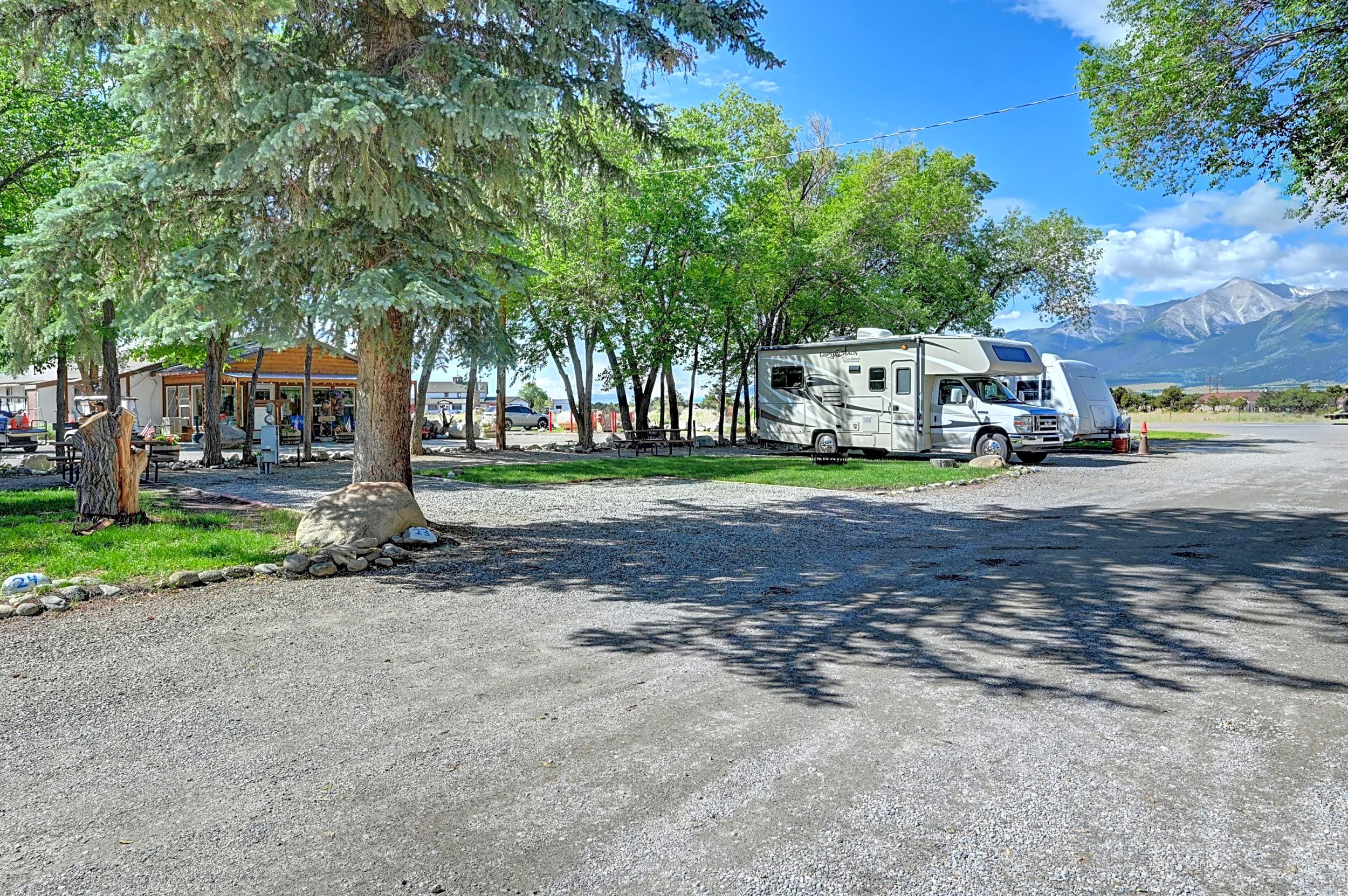 Snowy Peaks RV Park