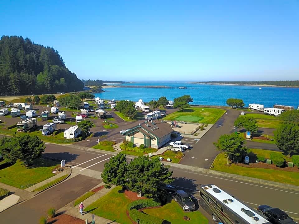 Winchester Bay RV Resort