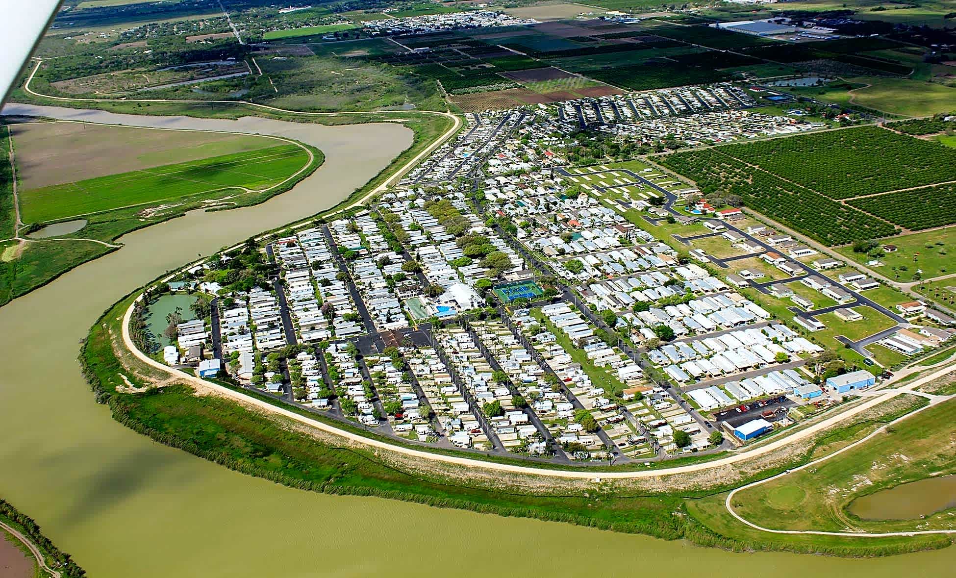 Llano Grande Lake Park Resort