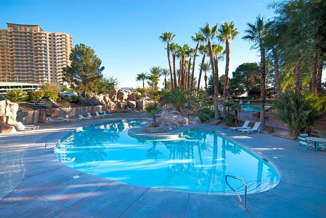 Oasis Las Vegas RV Resort
