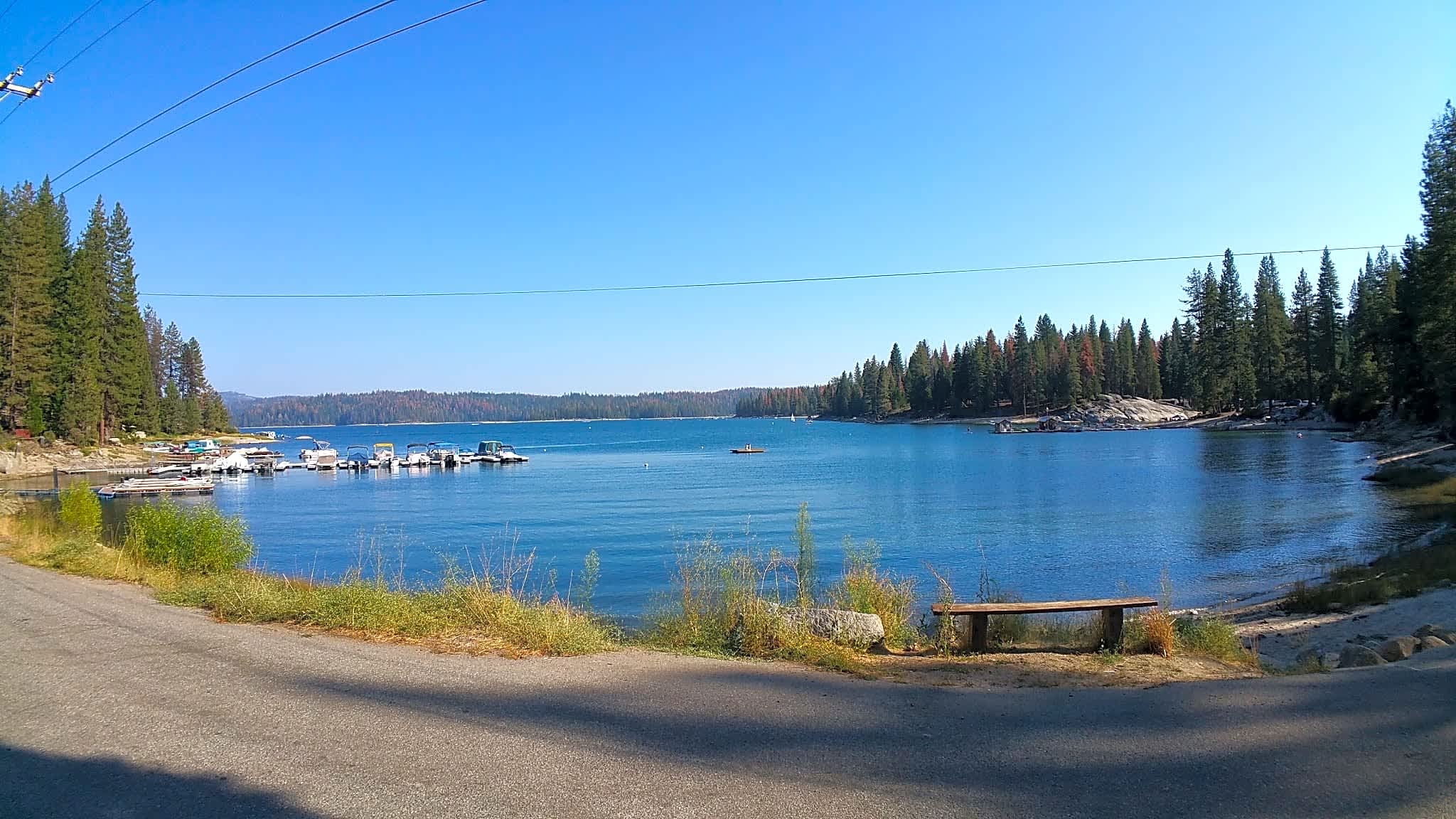 Shaver Lake Cottages - Photo 3