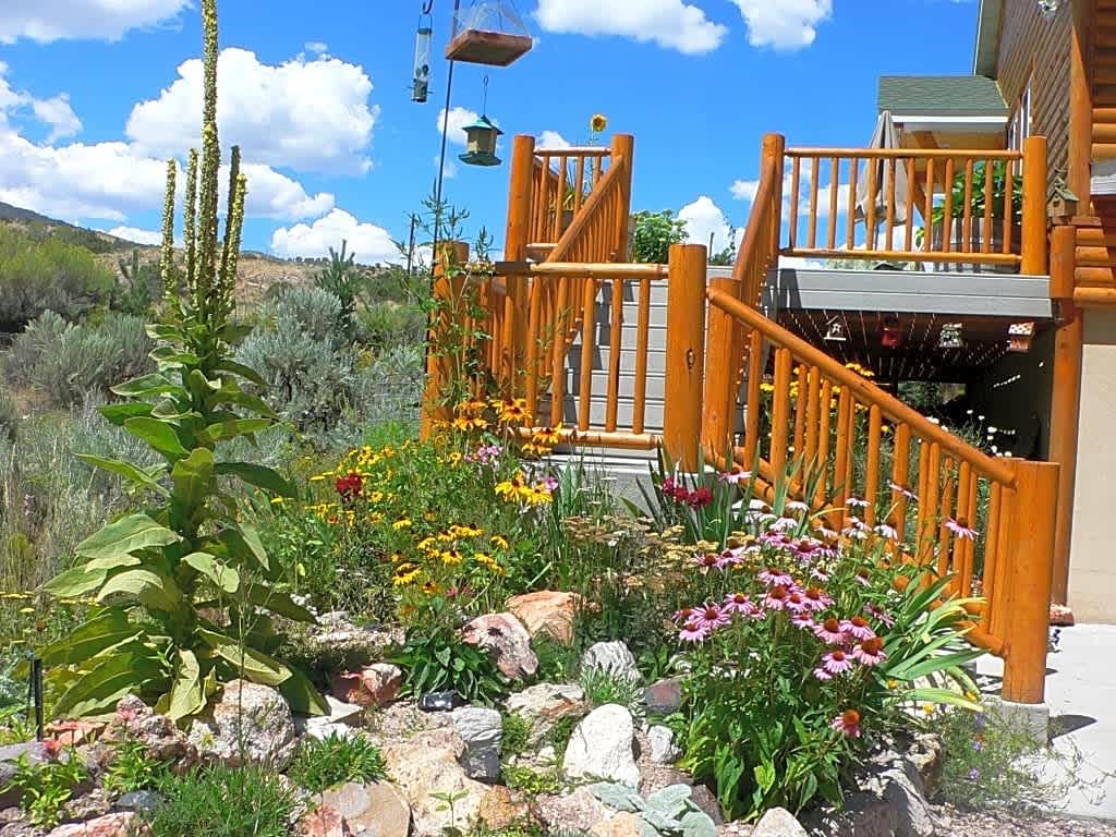 Bullion Creekside Retreat