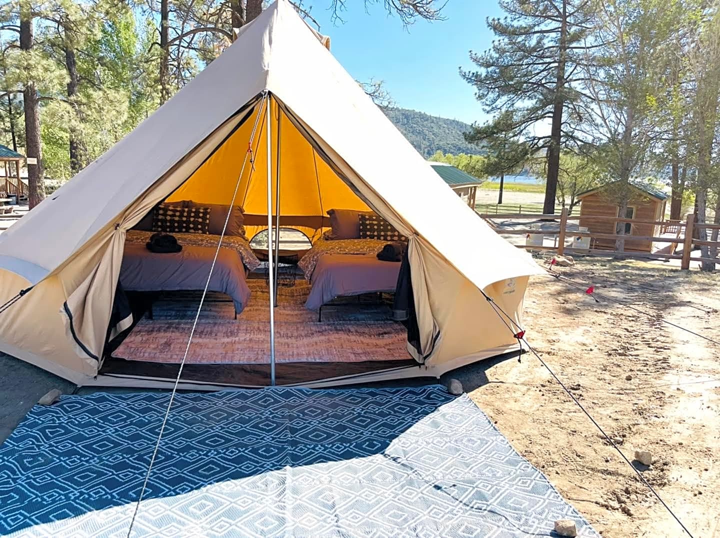 Lake Hemet Campground