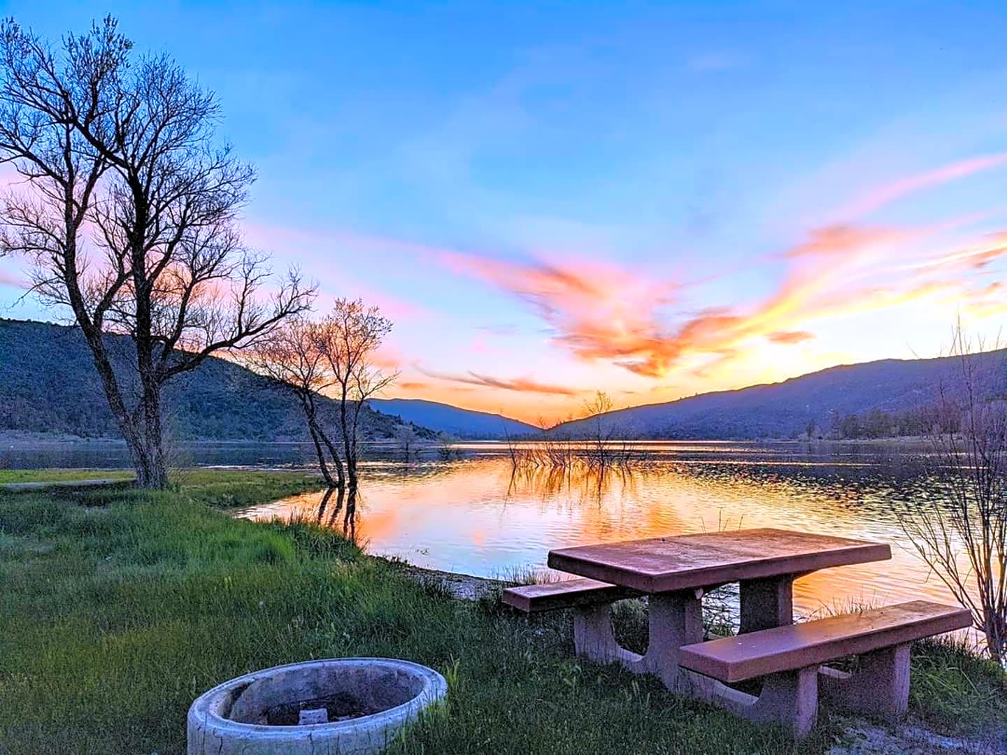 Lake Hemet Campground