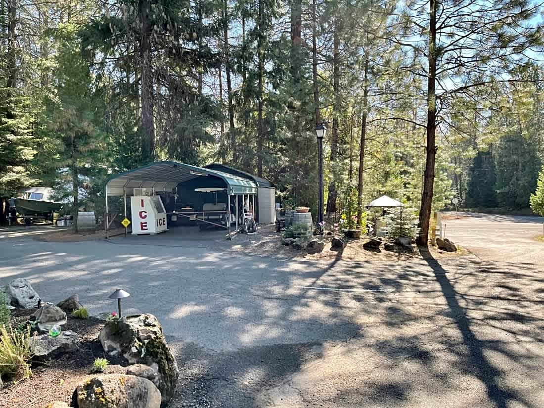 Crater Lake RV Park