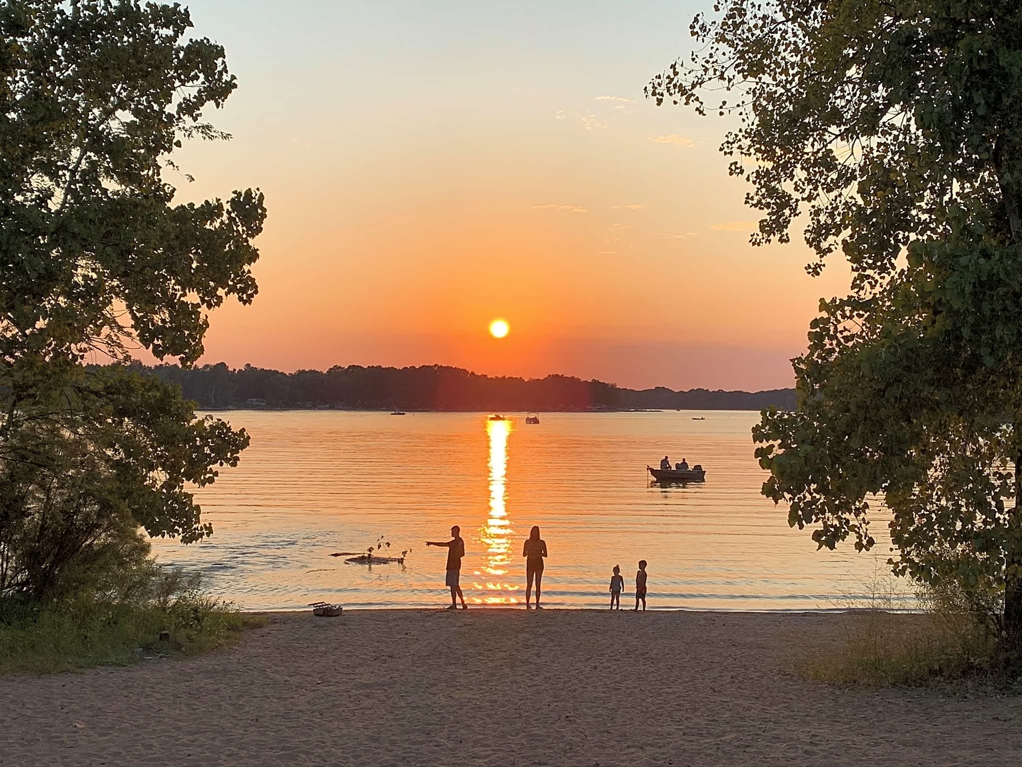 Sandy Pines Recreation Community RV Resort & Campground