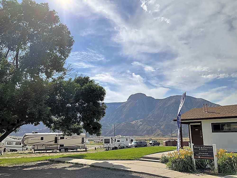 Saddleback RV Resort