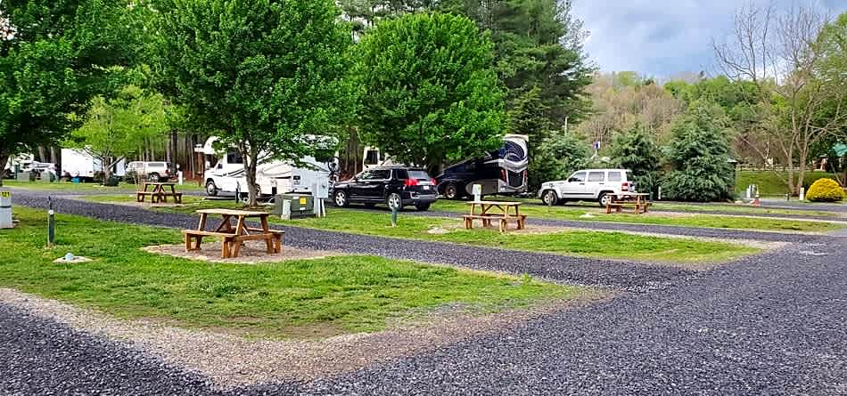 Creekwood Farm RV Park