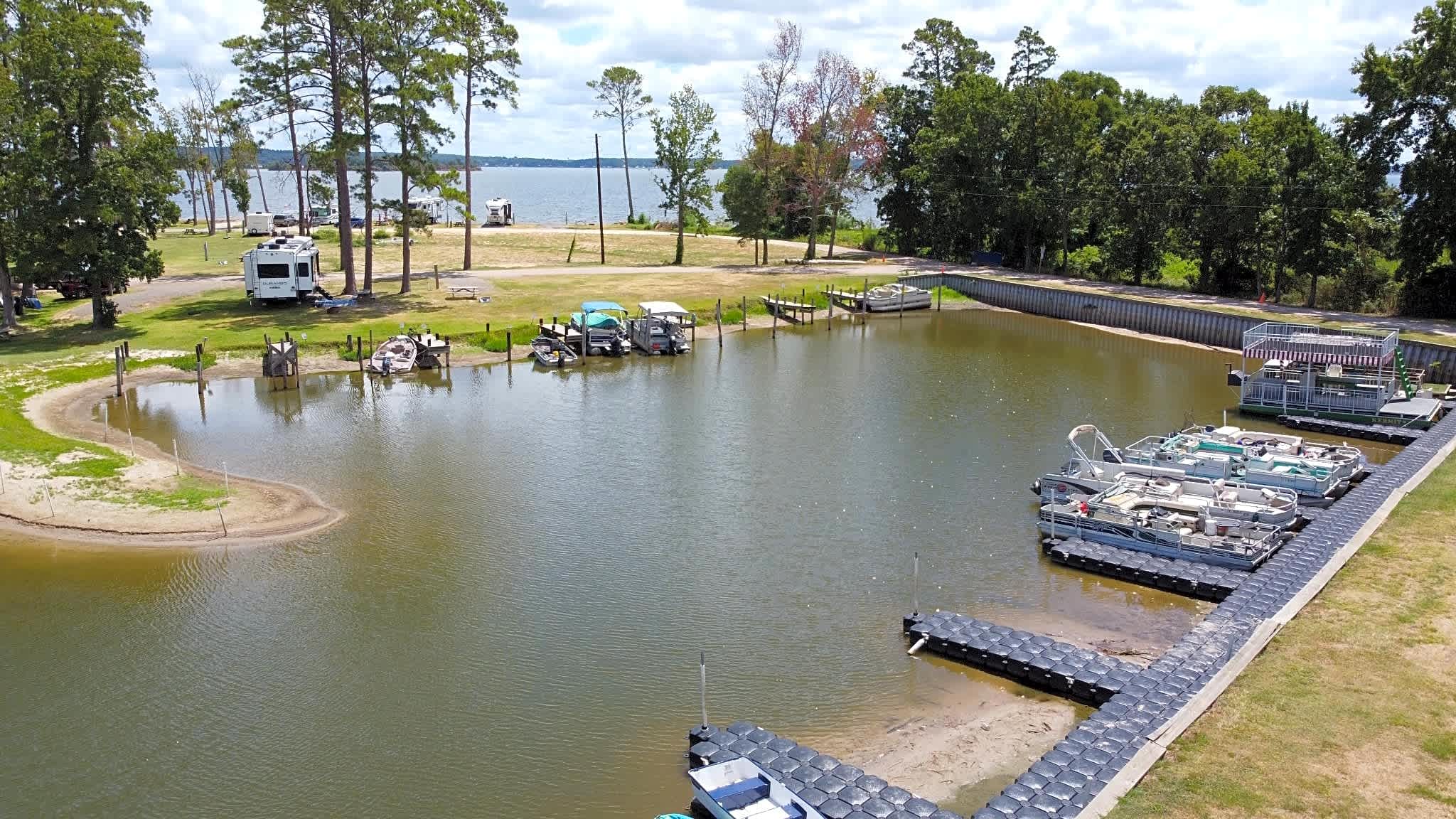 Flat Creek Marina & RV Camping